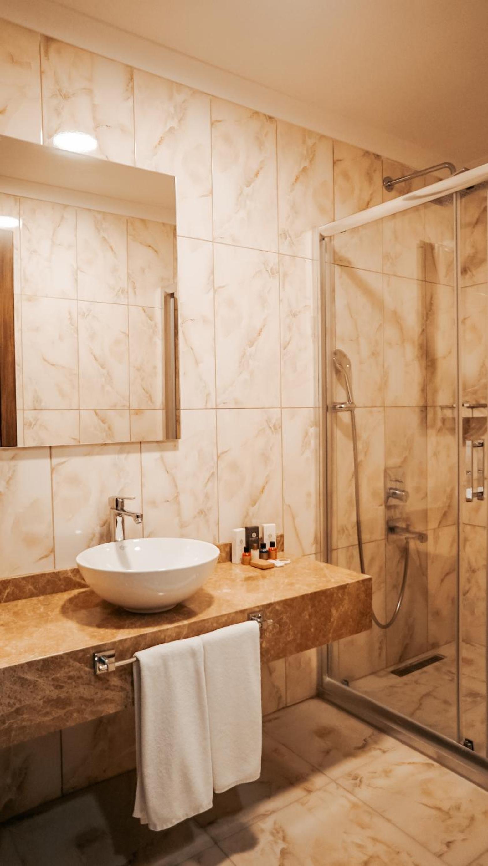 The Grand Mira Business Otel - Image 20