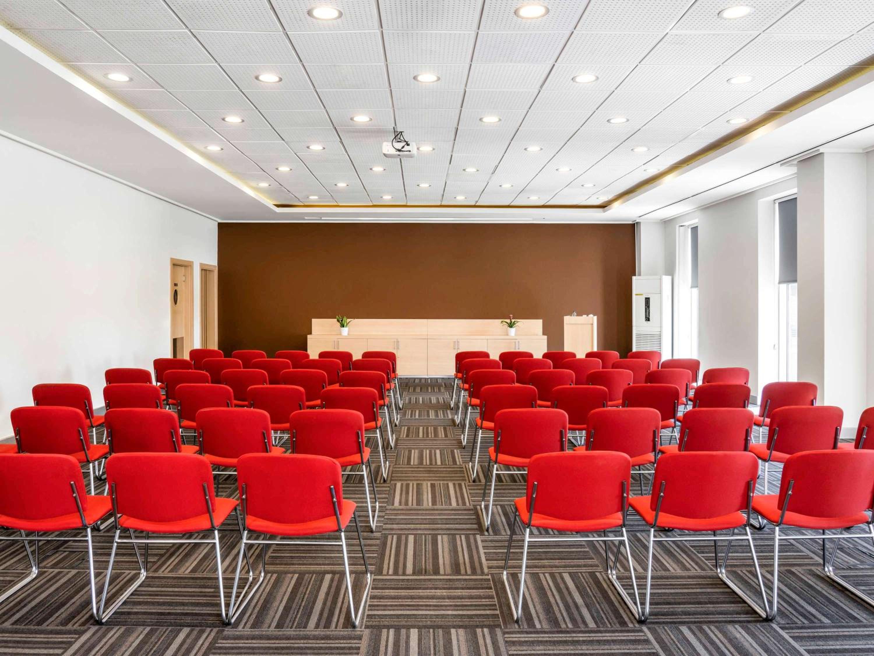 ibis Adana - Image 14