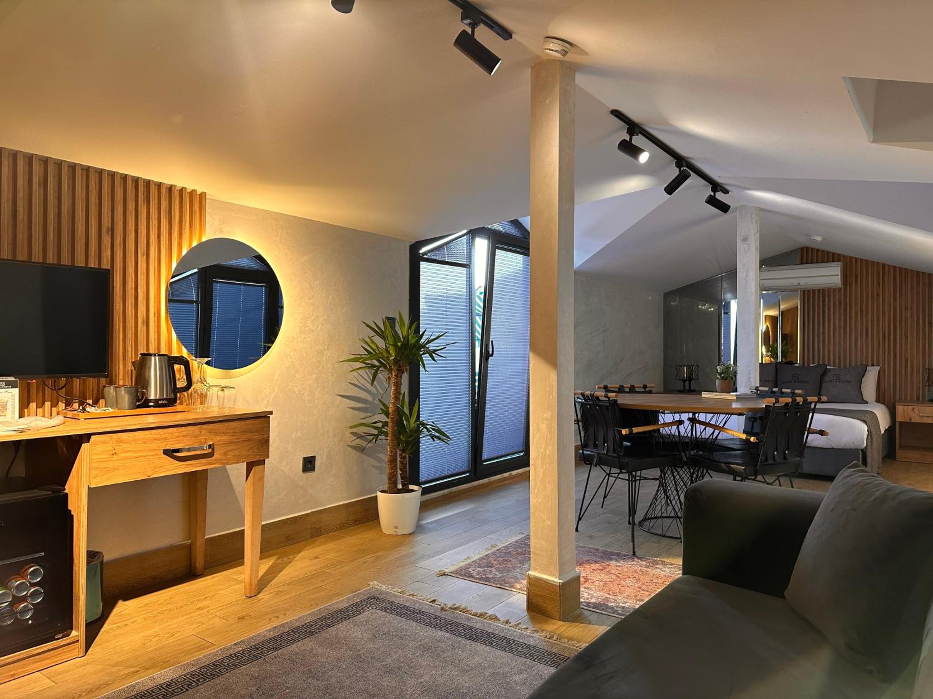 KA Hotel & Suites - Image 18
