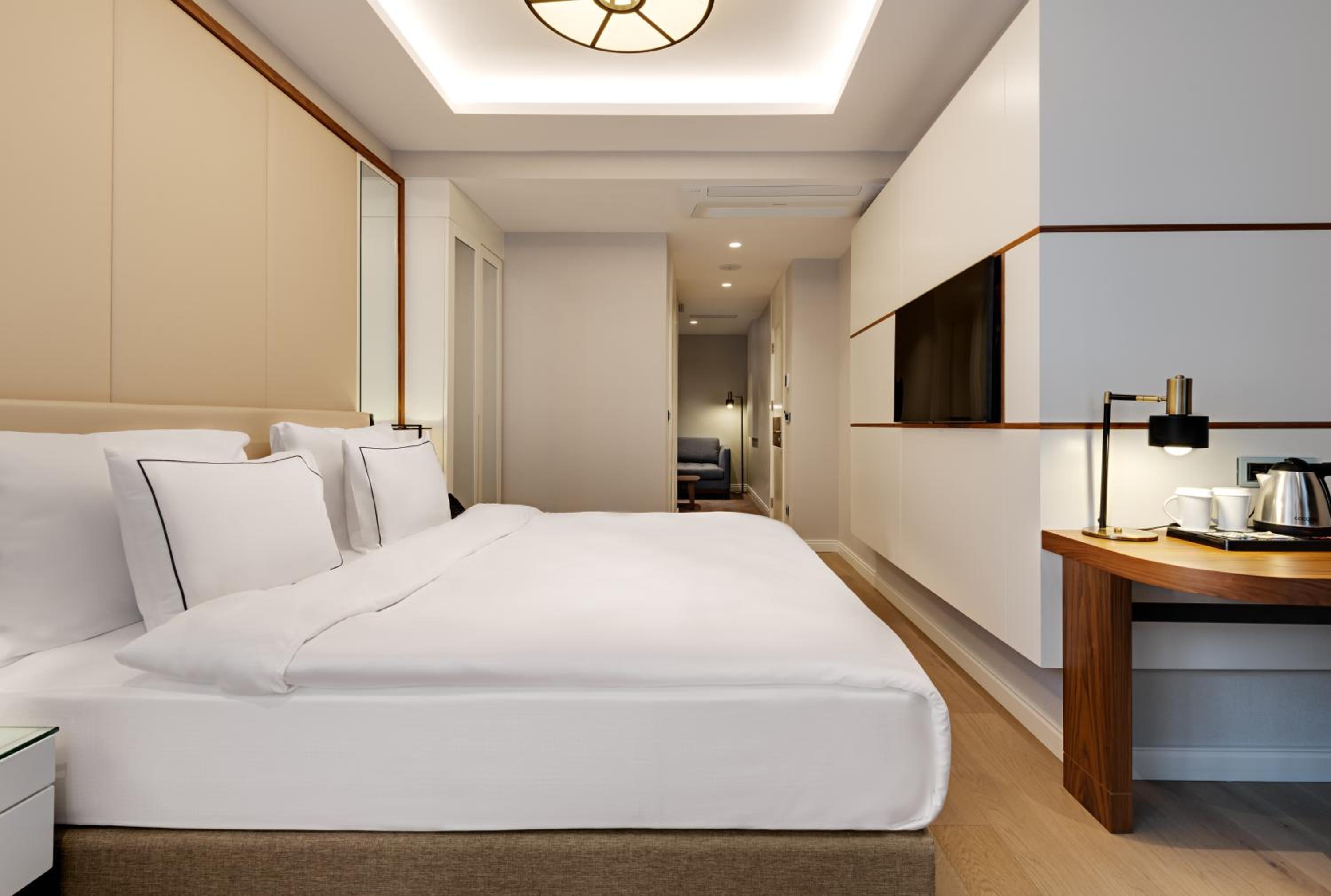 Gleam Collection Otel - Image 17