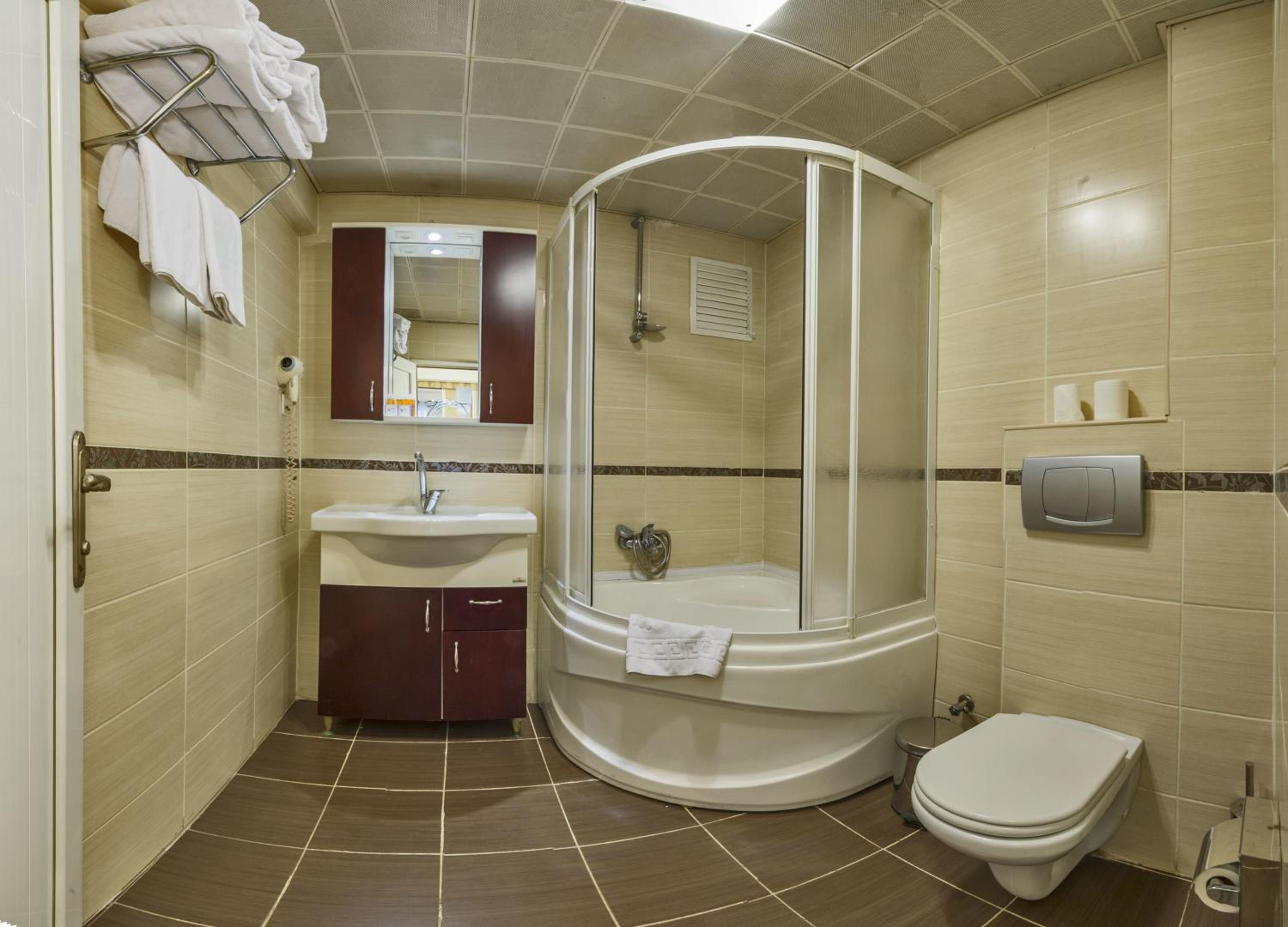 Istanbul Holiday Hotel - Image 60