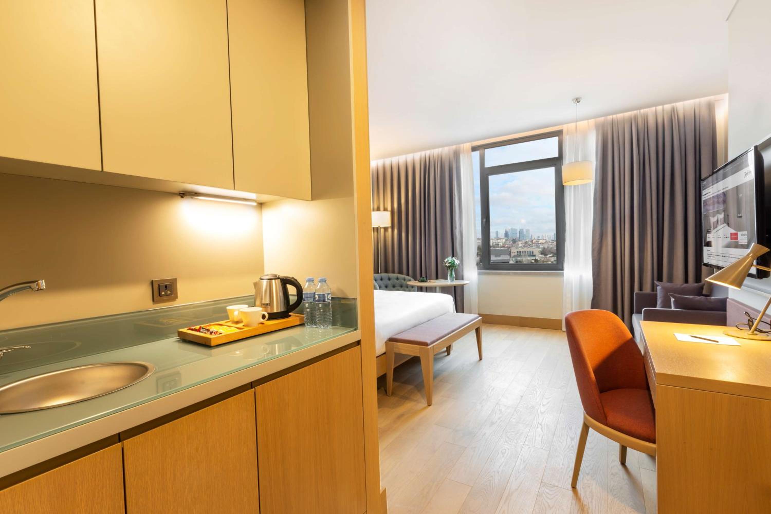 Radisson Otel İstanbul Harbiye - Image 9
