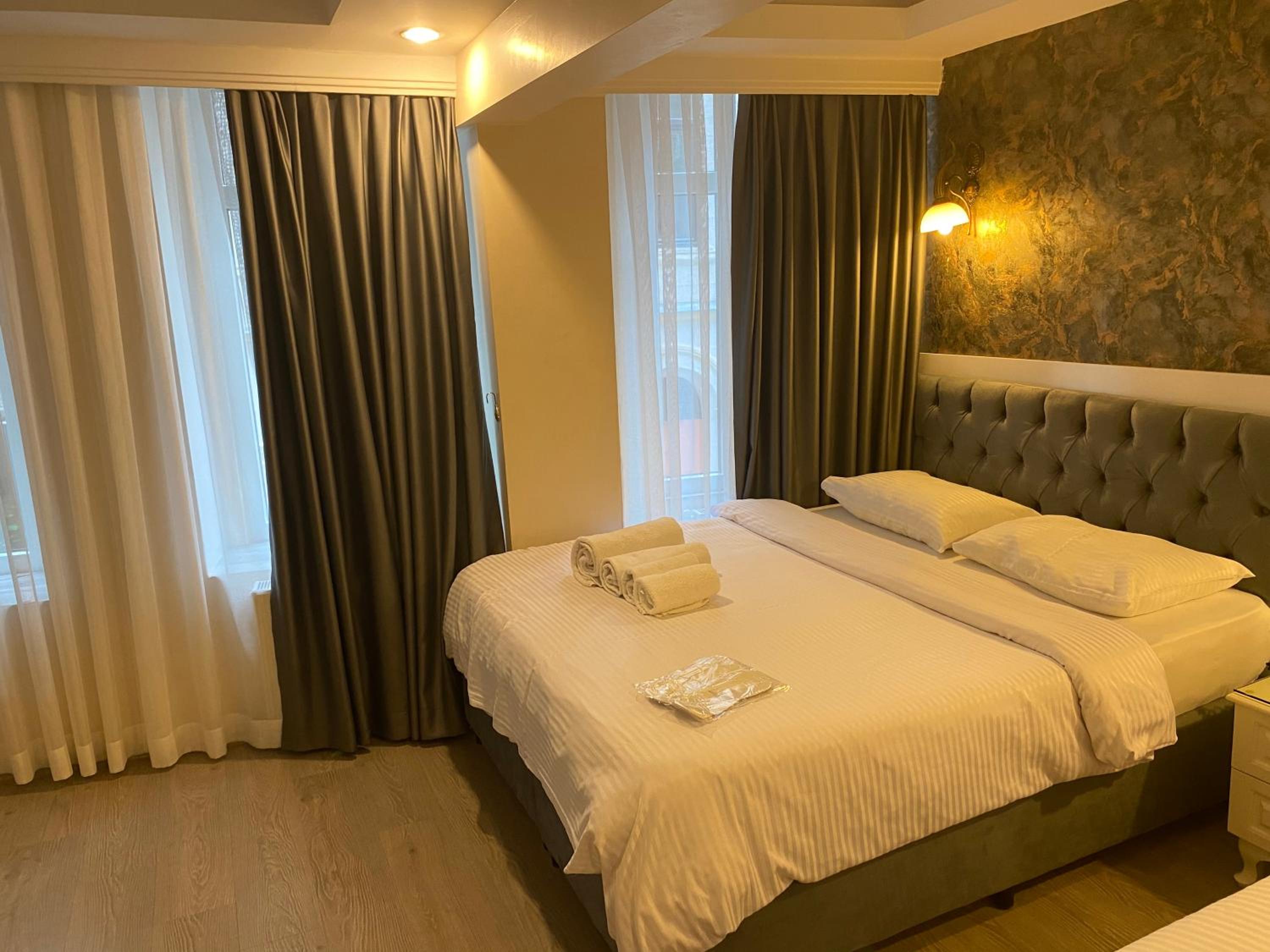 Lazz City Hotel - Image 44