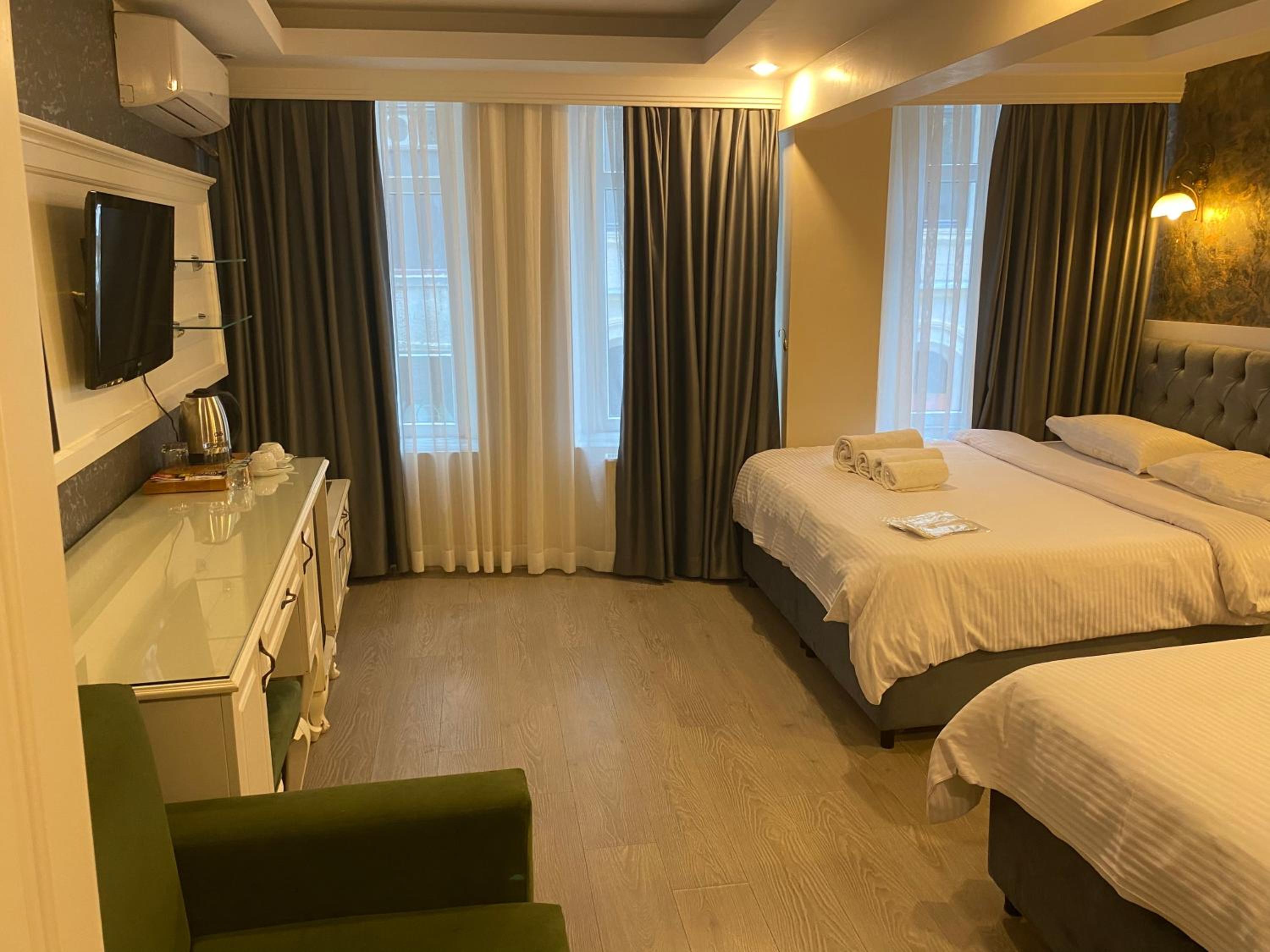 Lazz City Hotel - Image 38