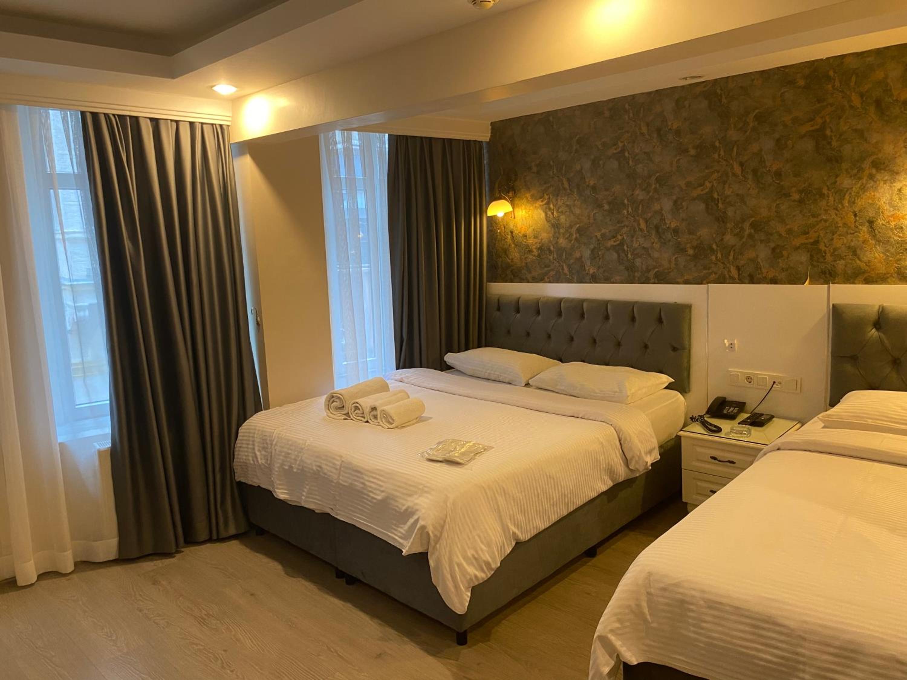Lazz City Hotel - Image 43