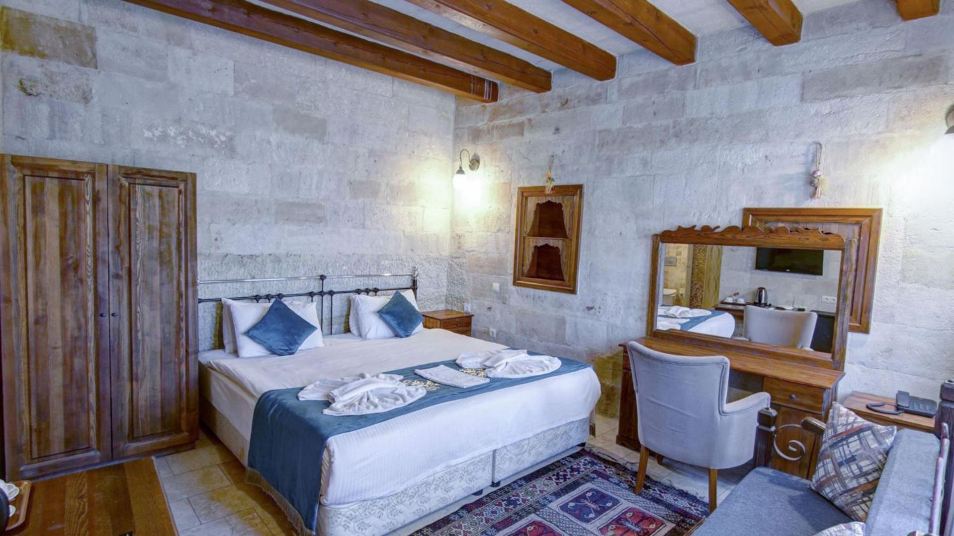 Elegance Cave Suites & Restaurant - Image 25