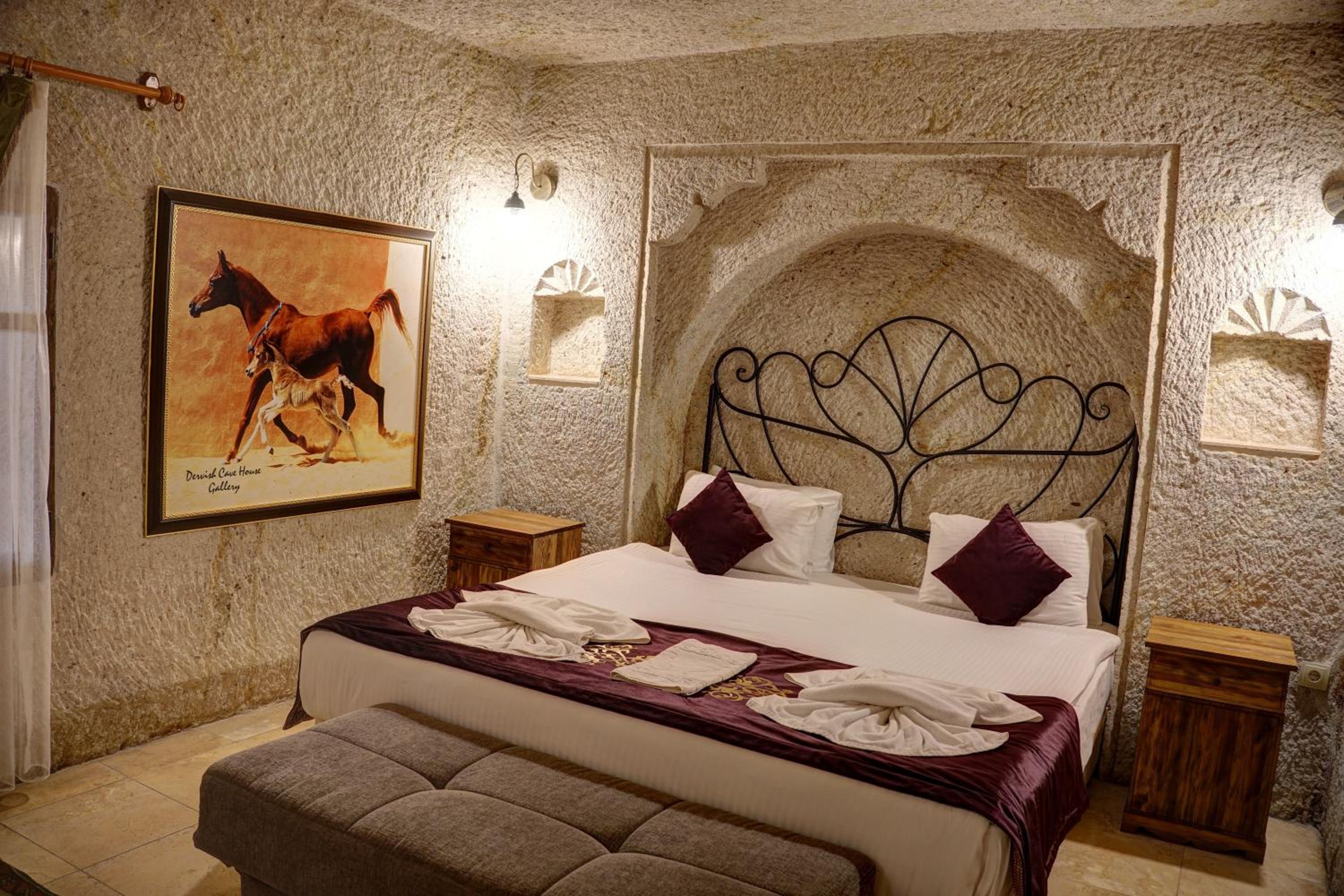 Elegance Cave Suites & Restaurant - Image 46
