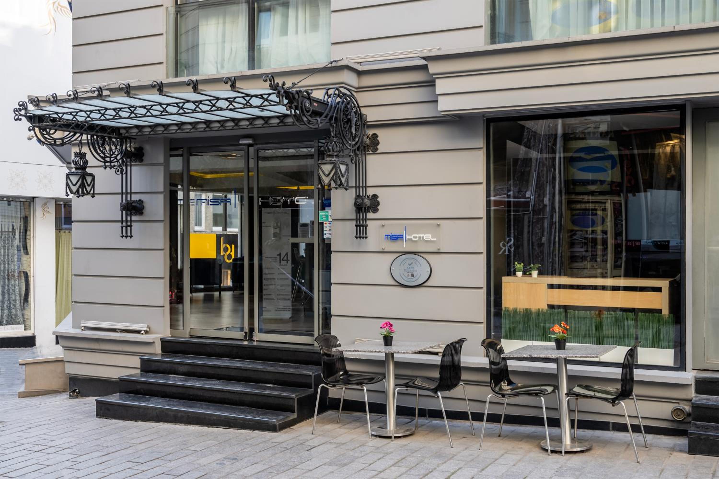 Misa Otel - Image 13