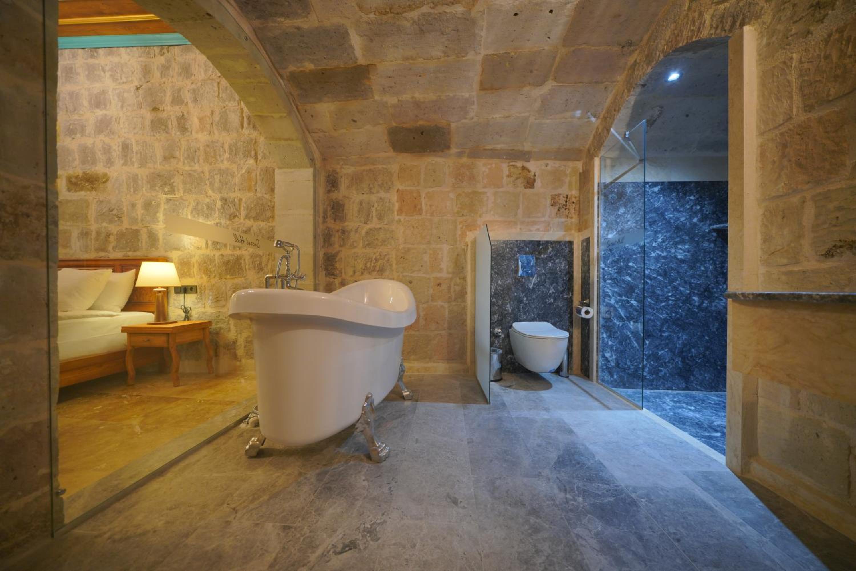 Secret Hill Cave Suites - Image 131