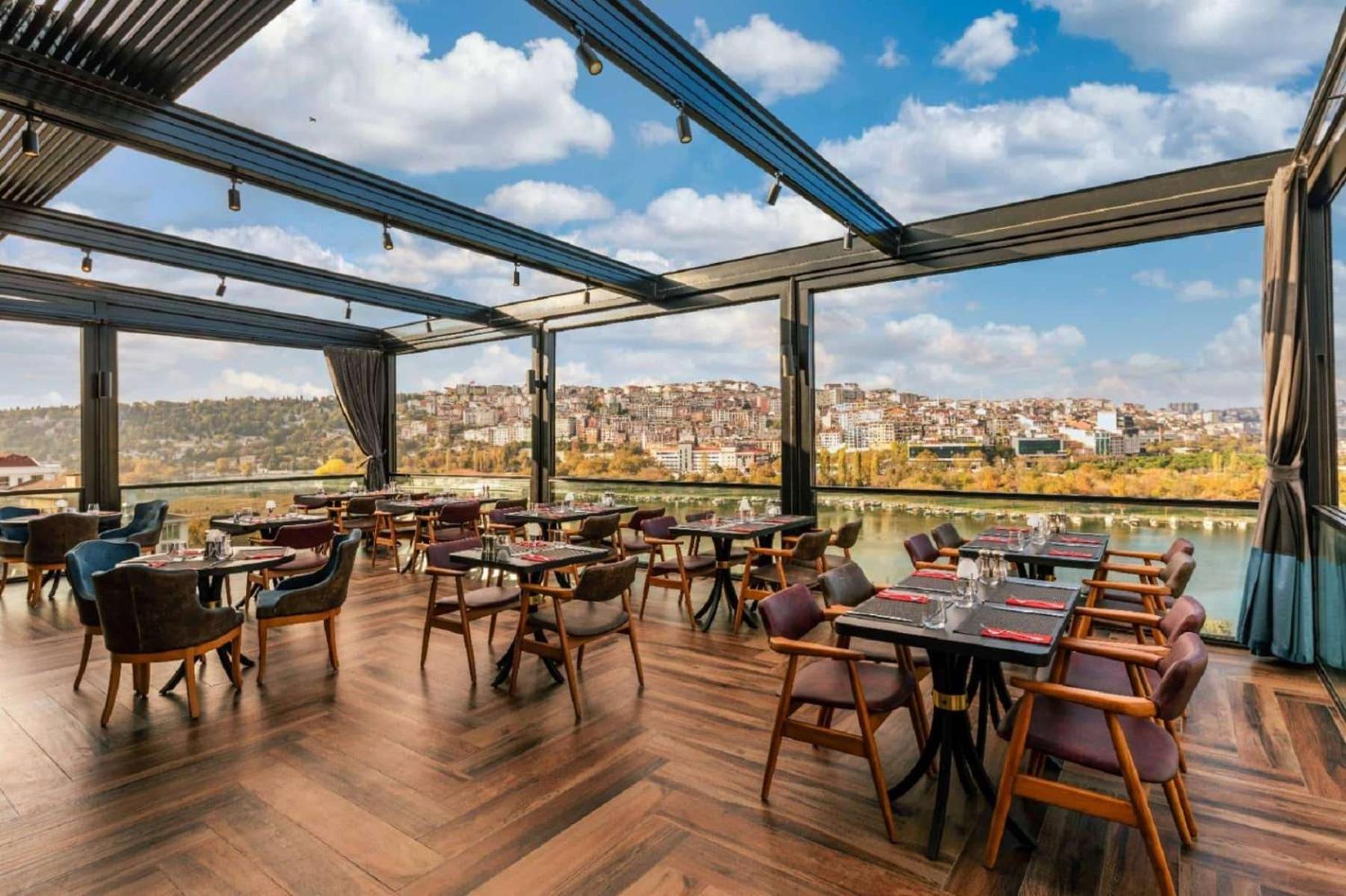 Ramada by Wyndham İstanbul Golden Horn - Image 63