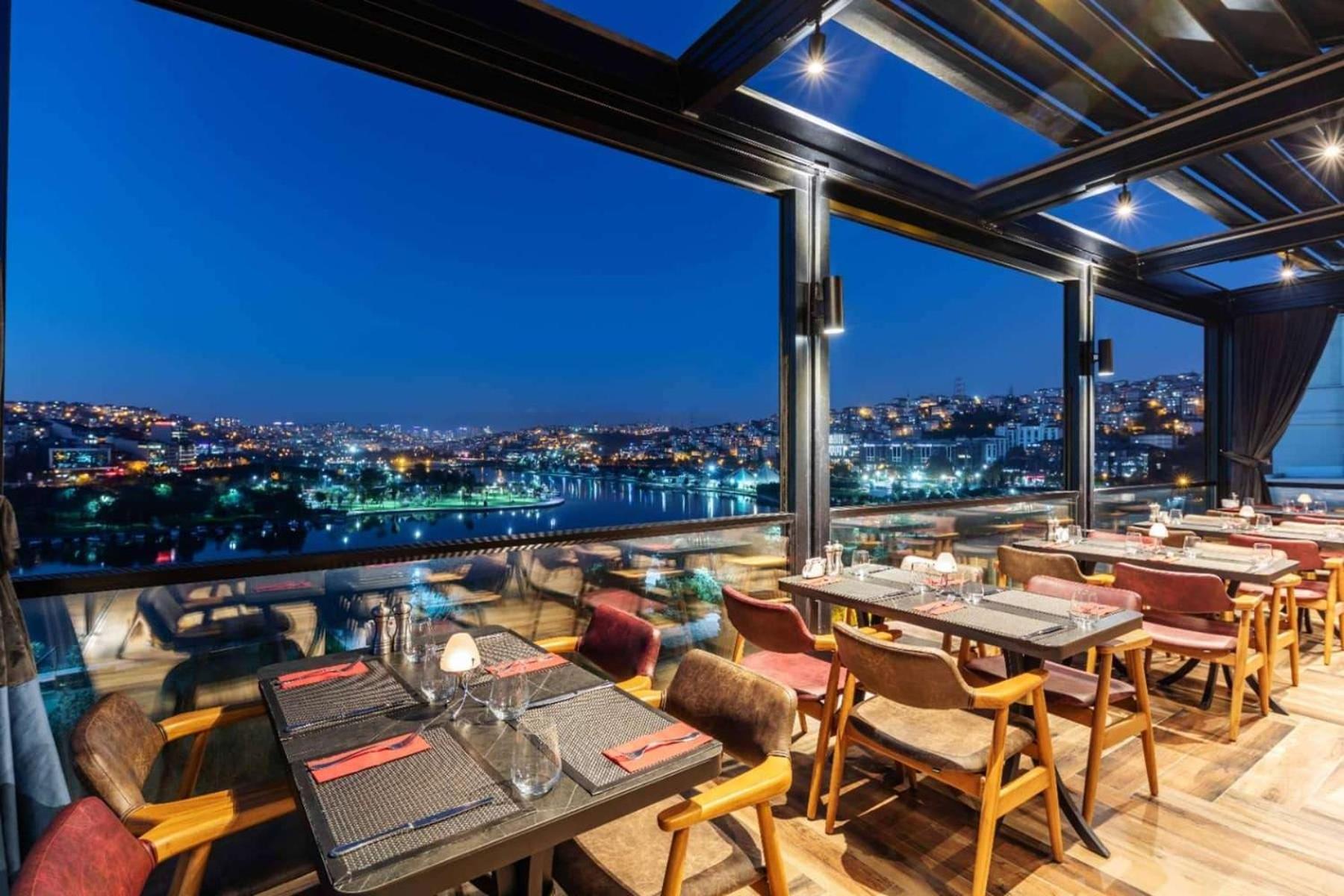 Ramada by Wyndham İstanbul Golden Horn - Image 69