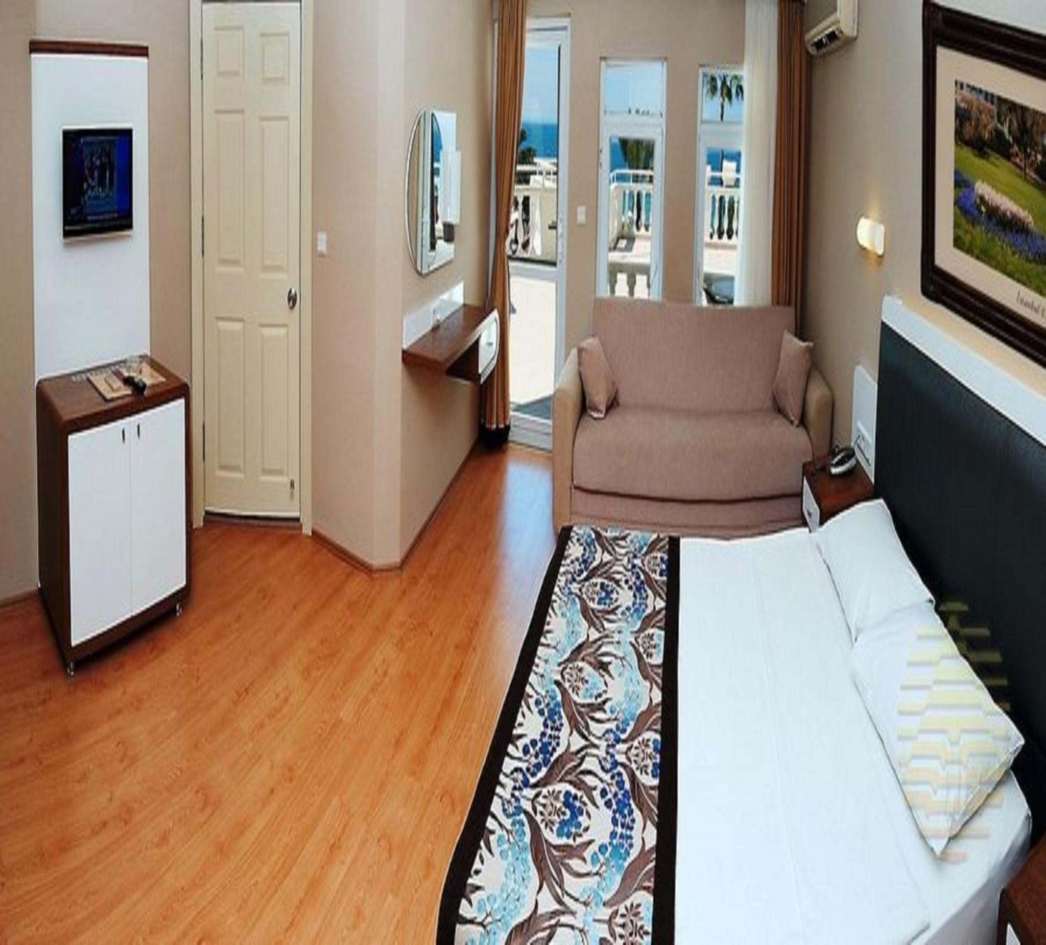 Azak Hotel - Image 10