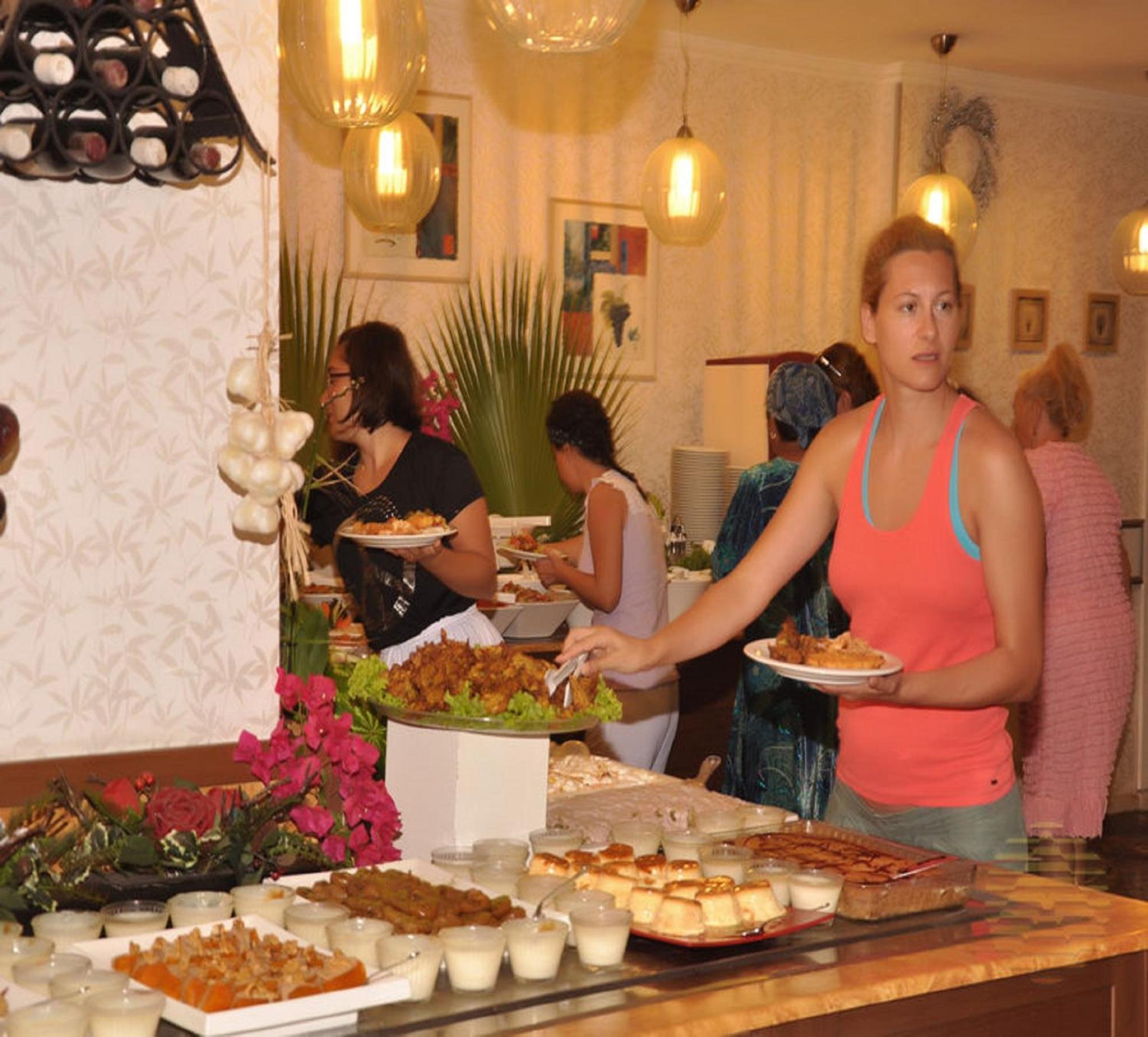 Azak Hotel - Image 12
