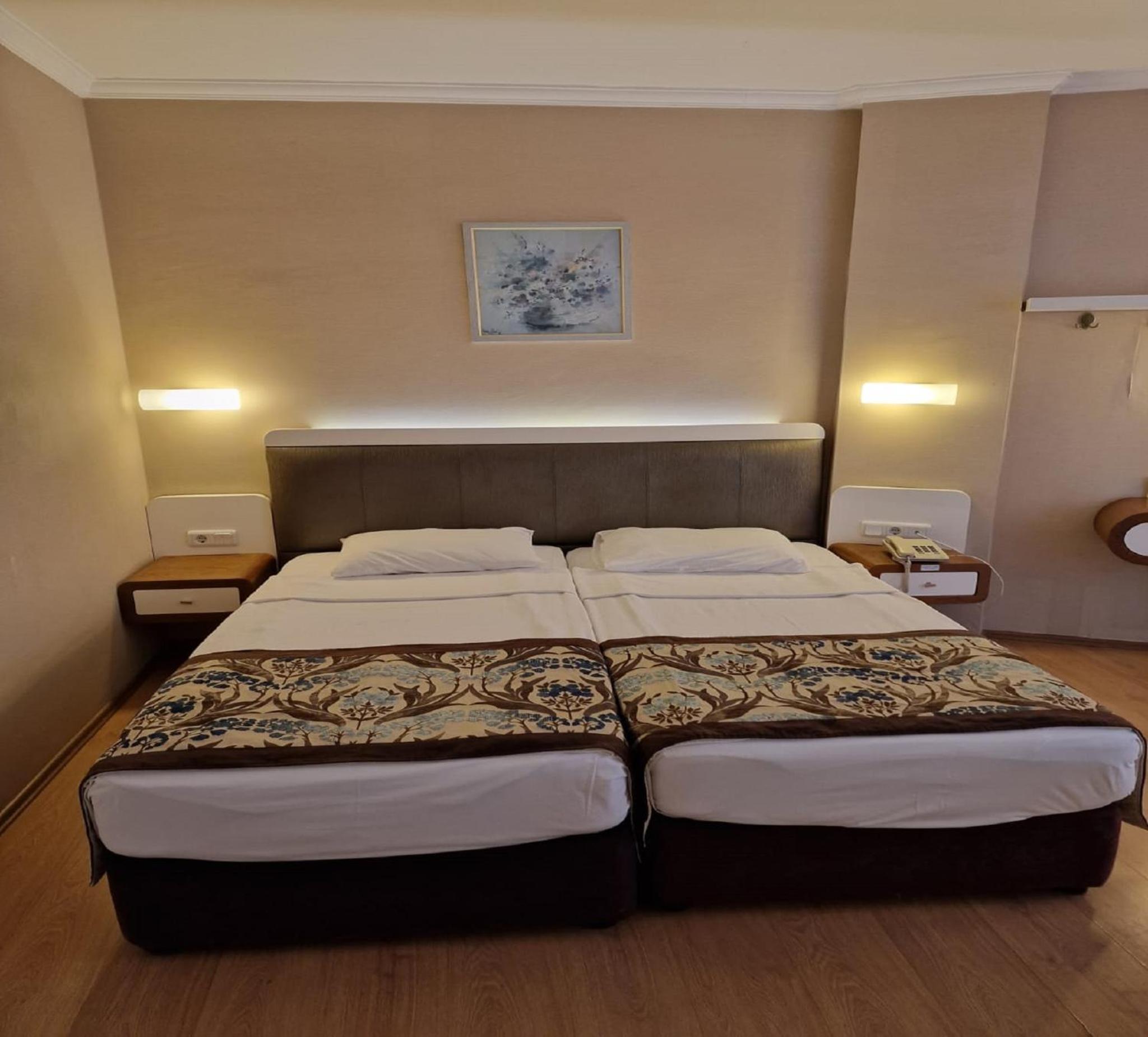 Azak Hotel - Image 42