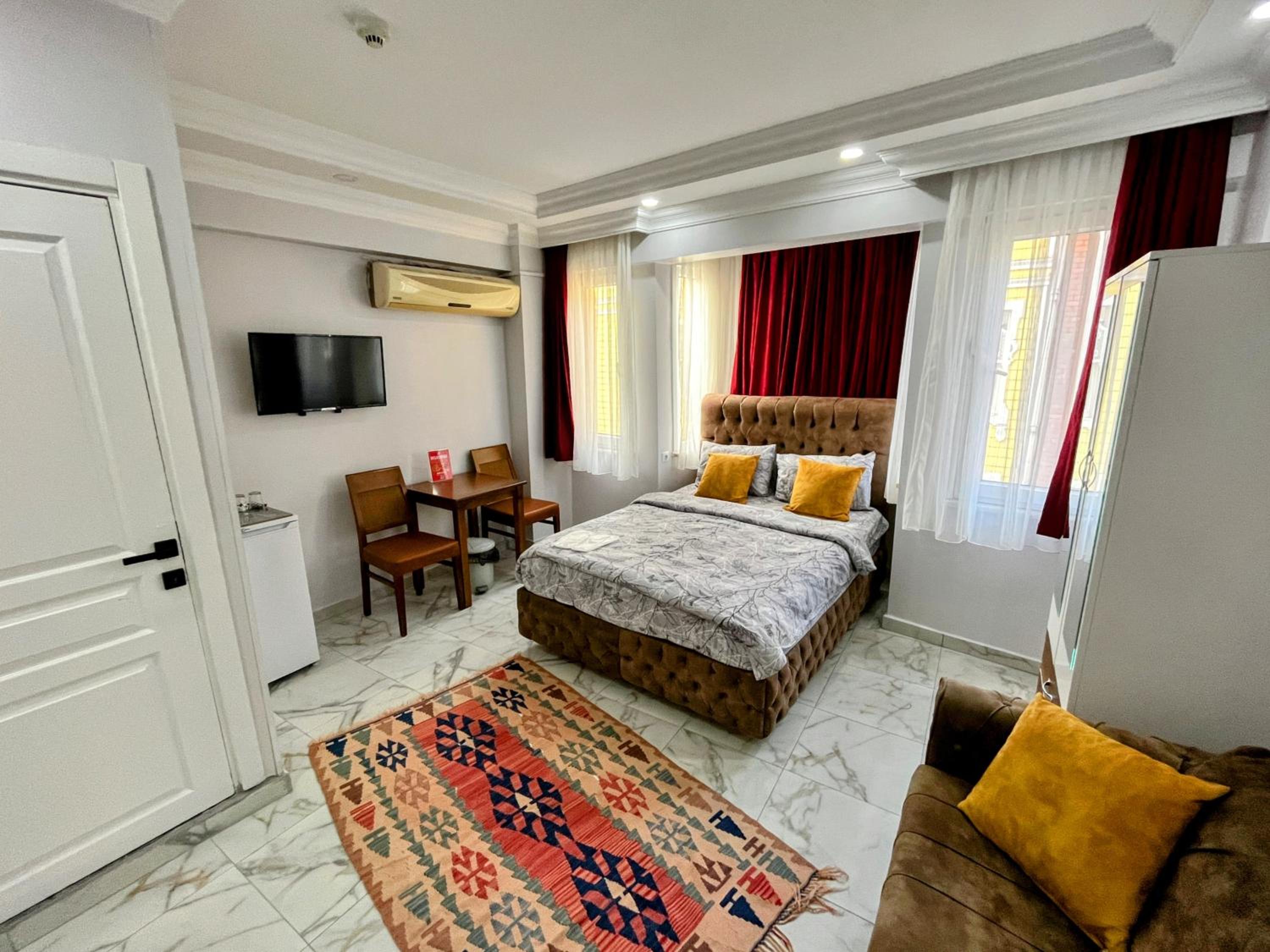 Pembe Otel - Image 8