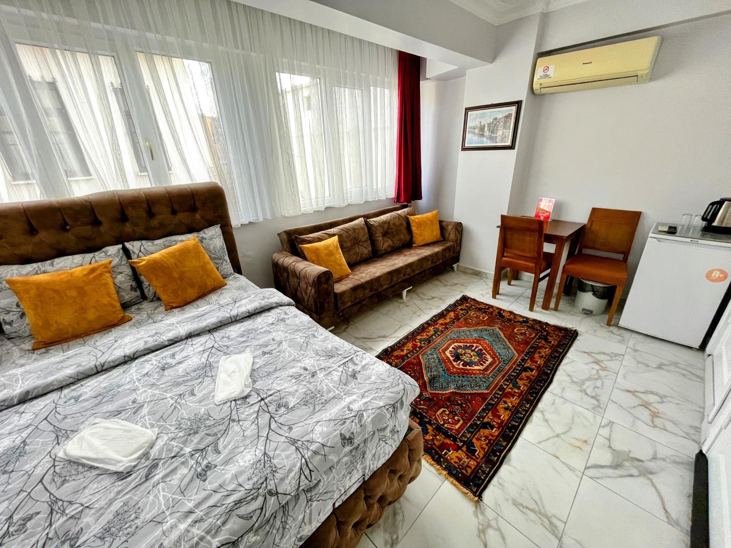 Pembe Otel - Image 11