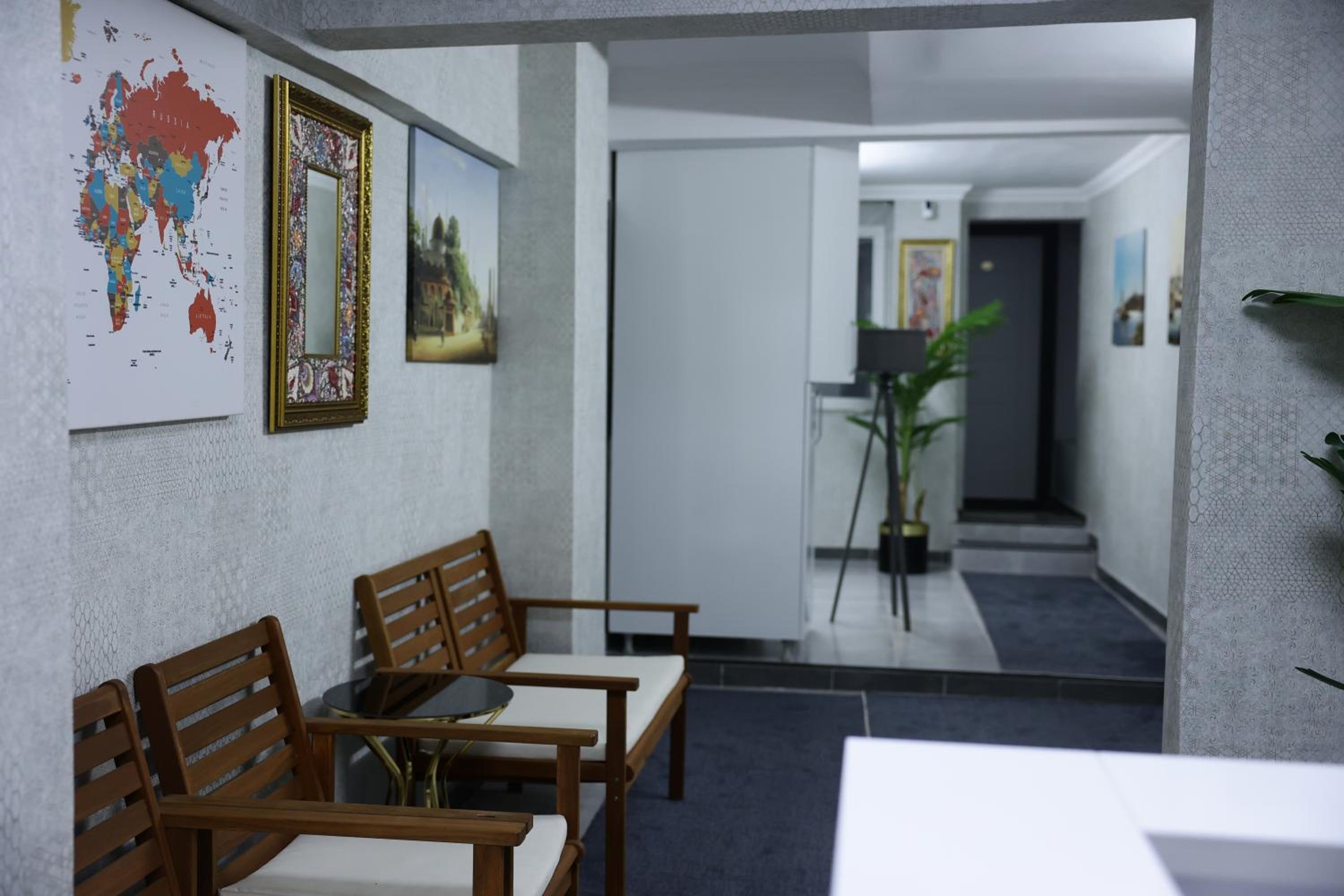Bonita Apart - Image 7
