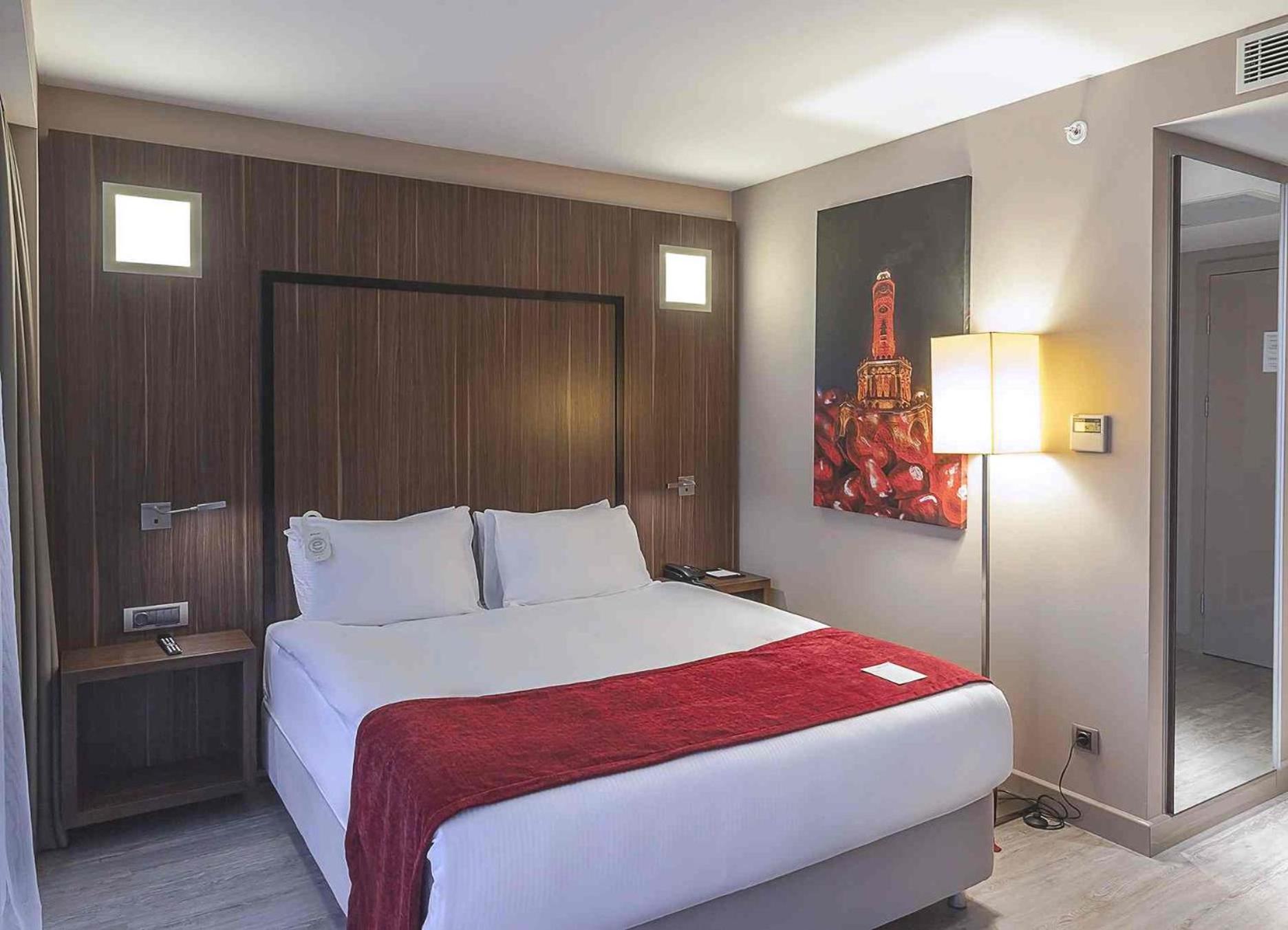 Ramada Encore by Wyndham İzmir - Image 49