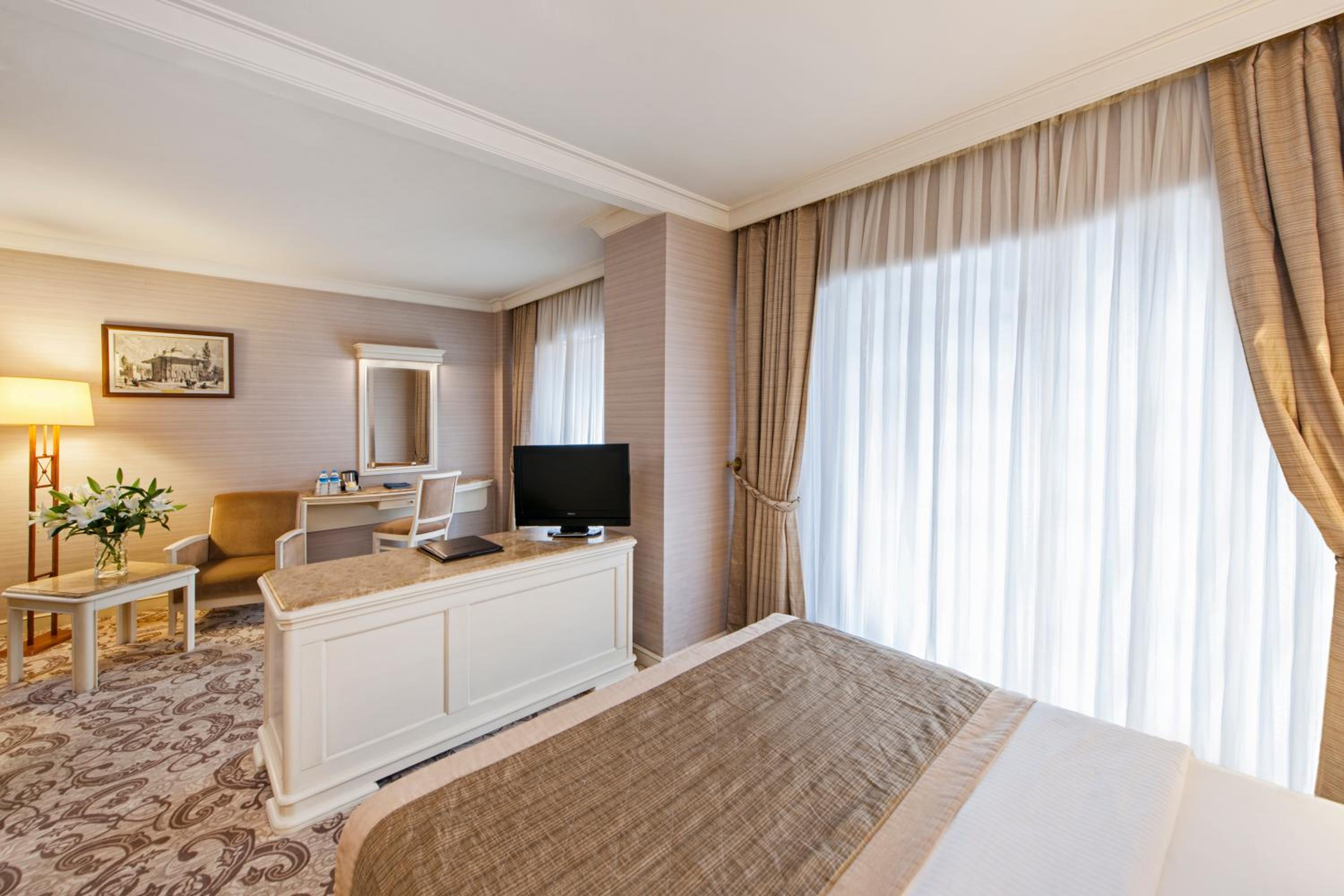 Elite World Comfy Istanbul Taksim - Image 19