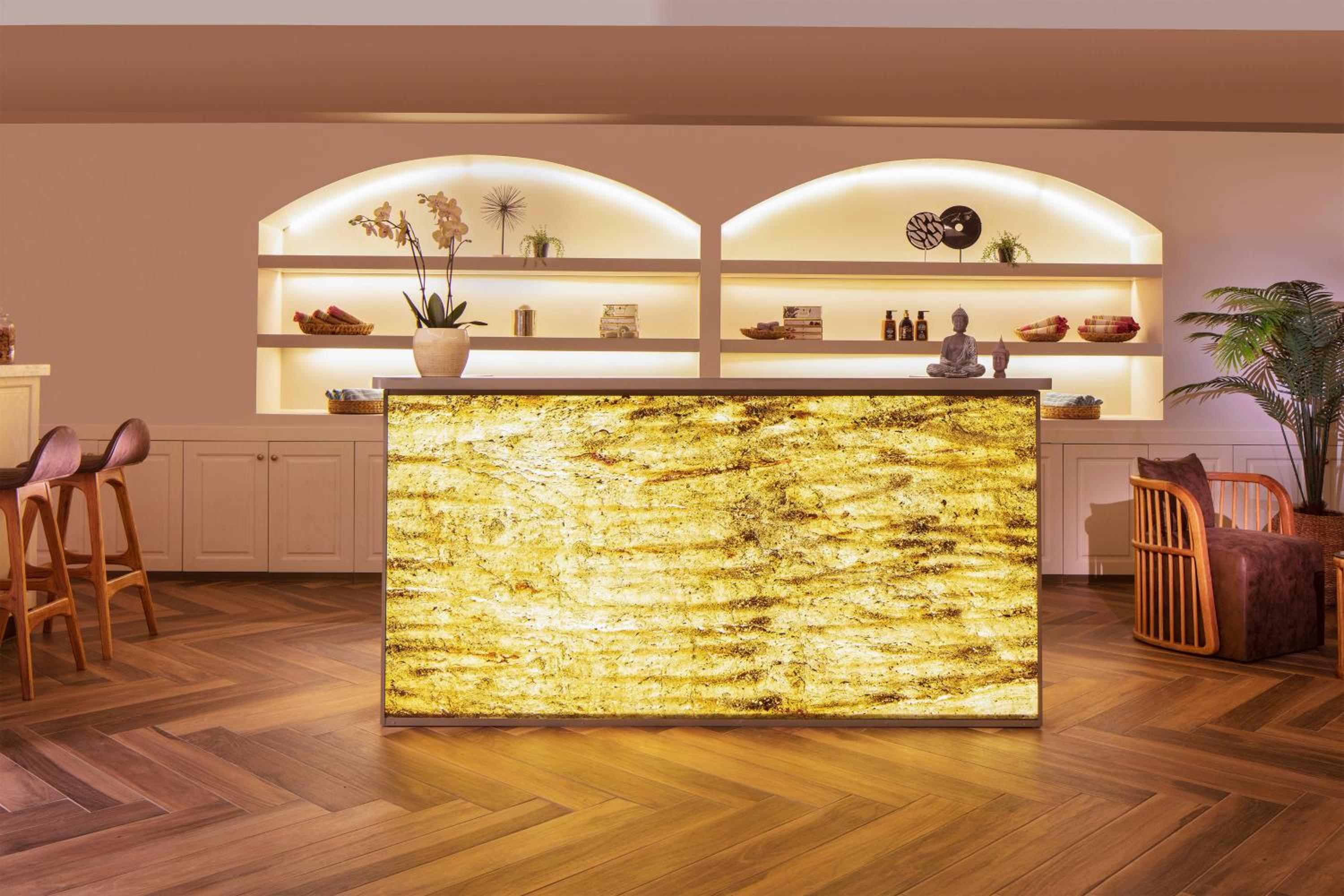 Delta Hotels by Marriott İstanbul Kağıthane - Image 17