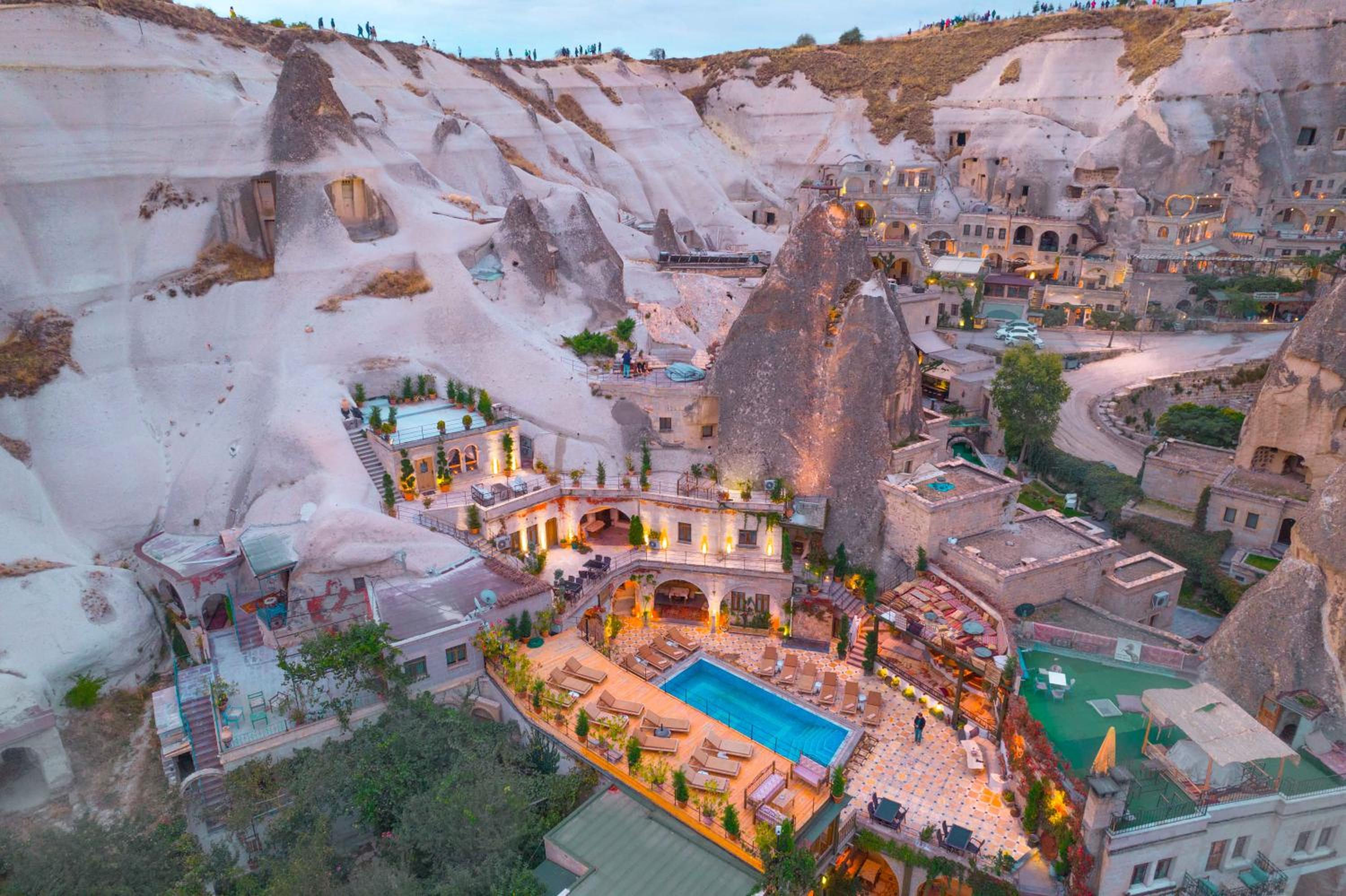 Local Cave House Hotel - Image 165