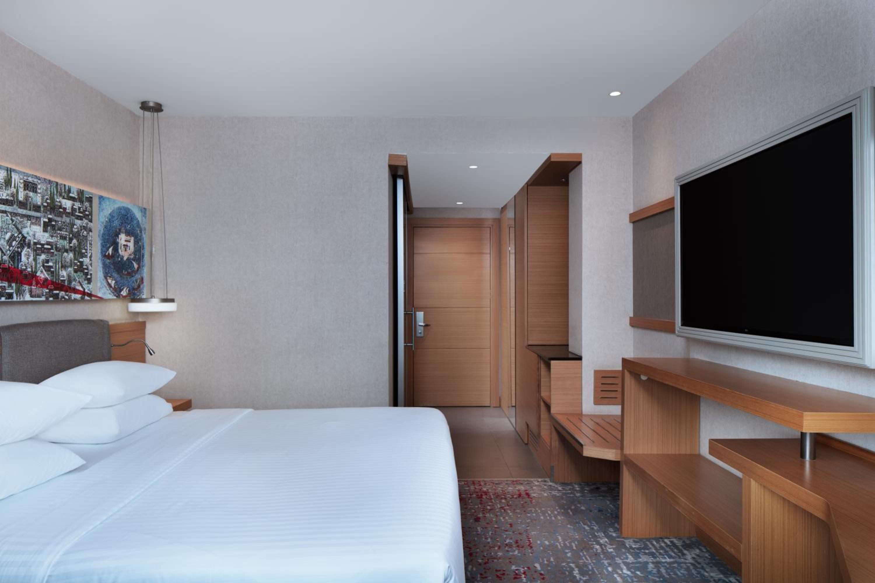 Delta Hotels by Marriott İstanbul Levent - Image 16