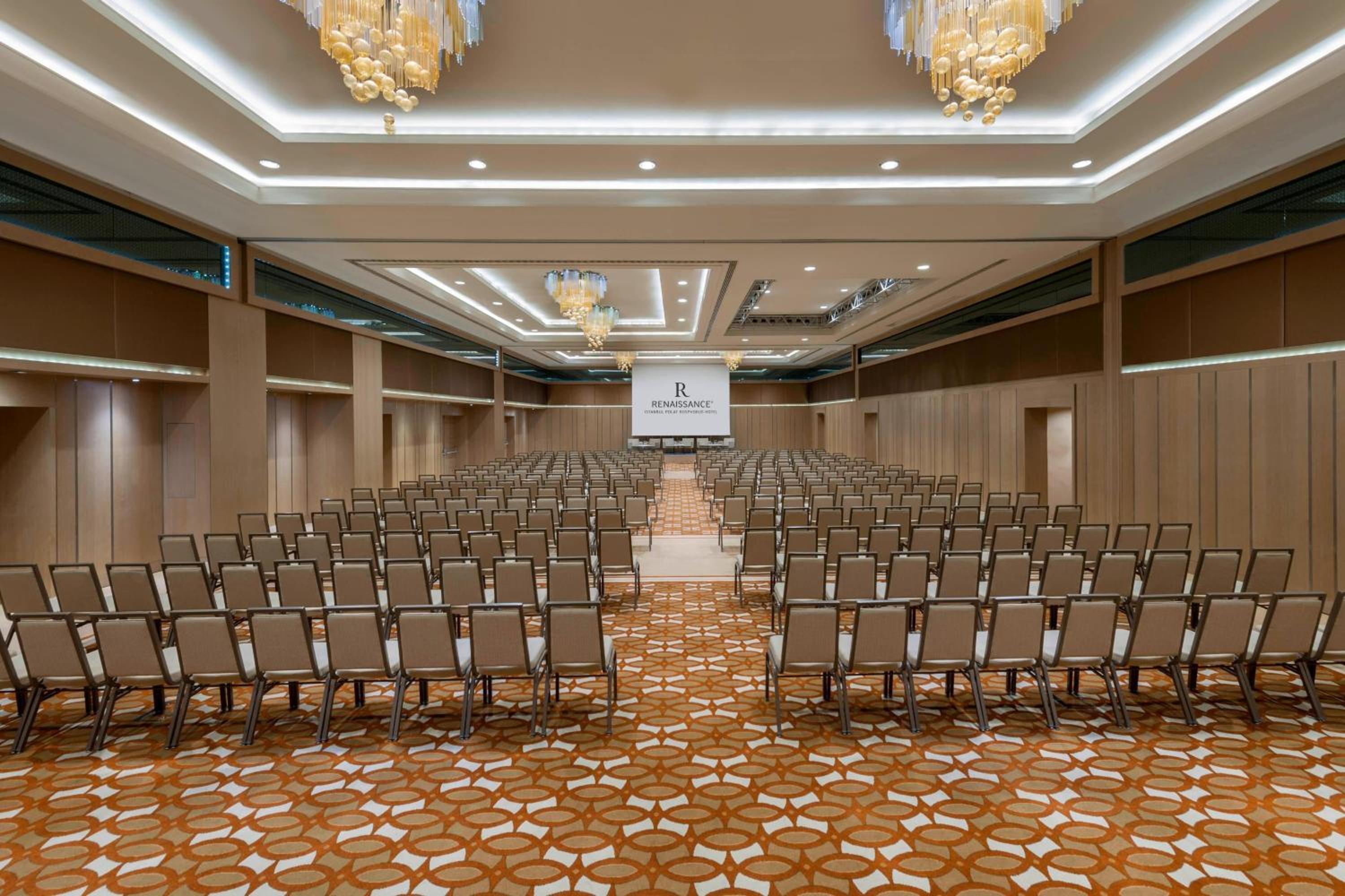 Renaissance İstanbul Polat Bosphorus Otel - Image 41
