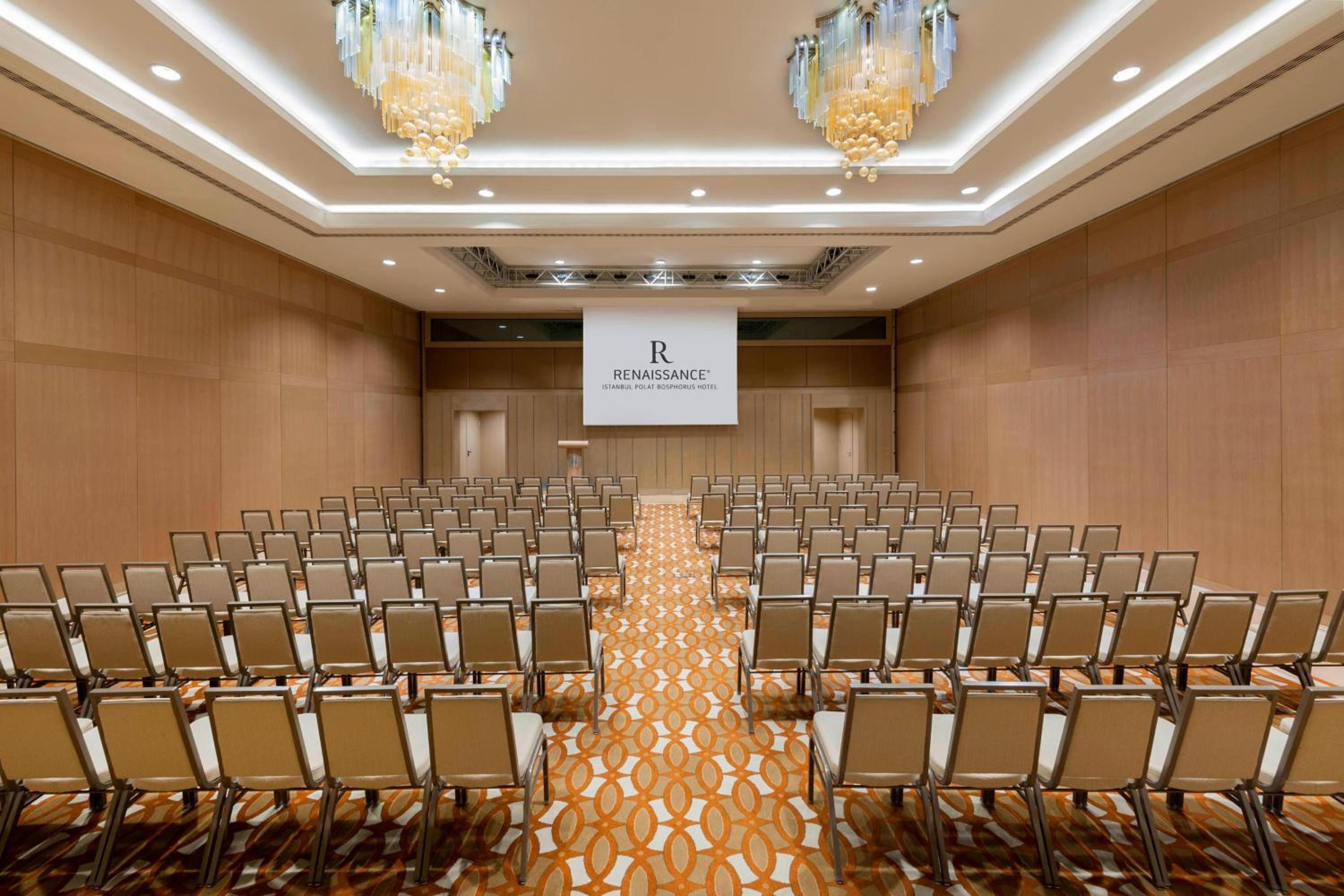 Renaissance İstanbul Polat Bosphorus Otel - Image 42