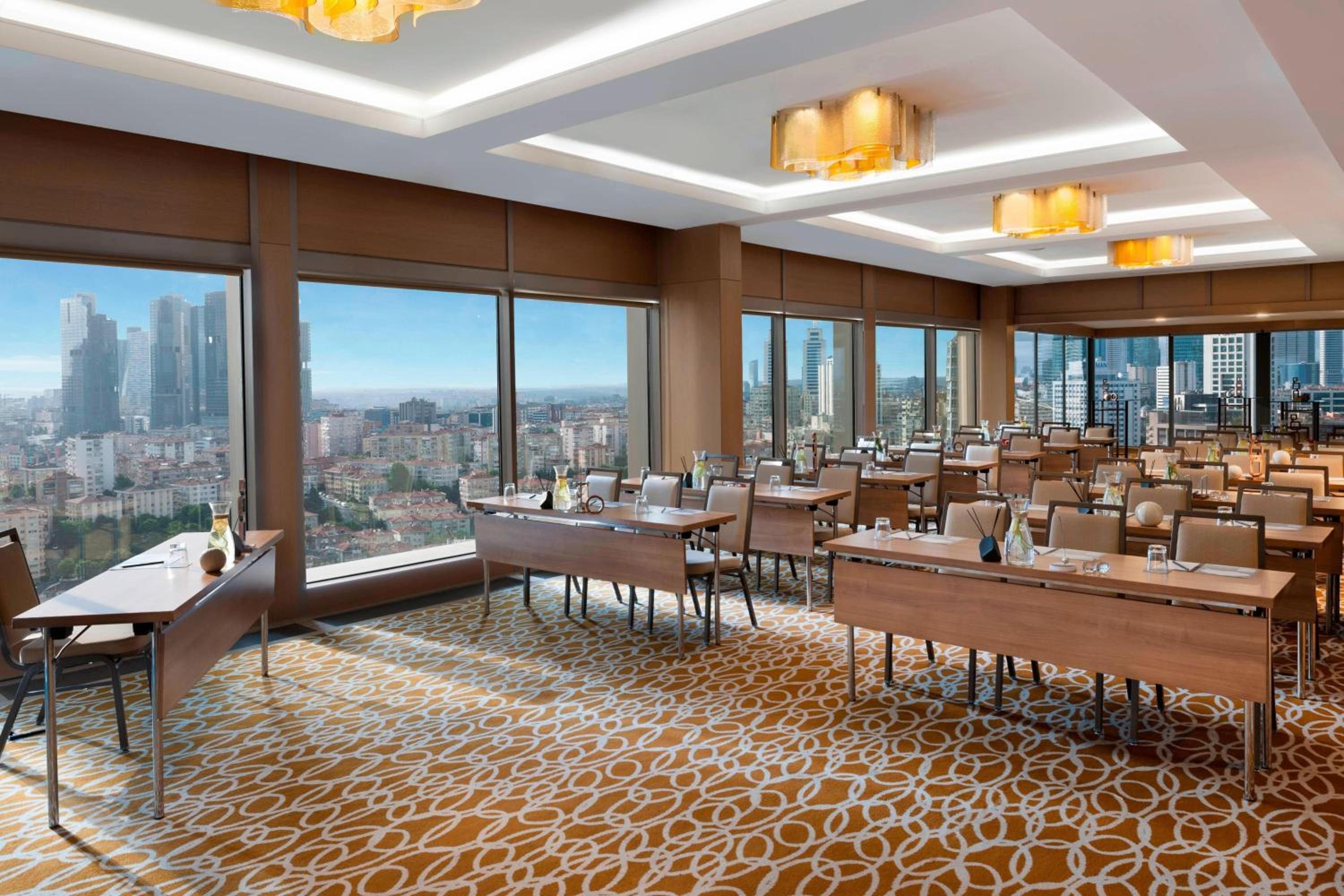 Renaissance İstanbul Polat Bosphorus Otel - Image 46