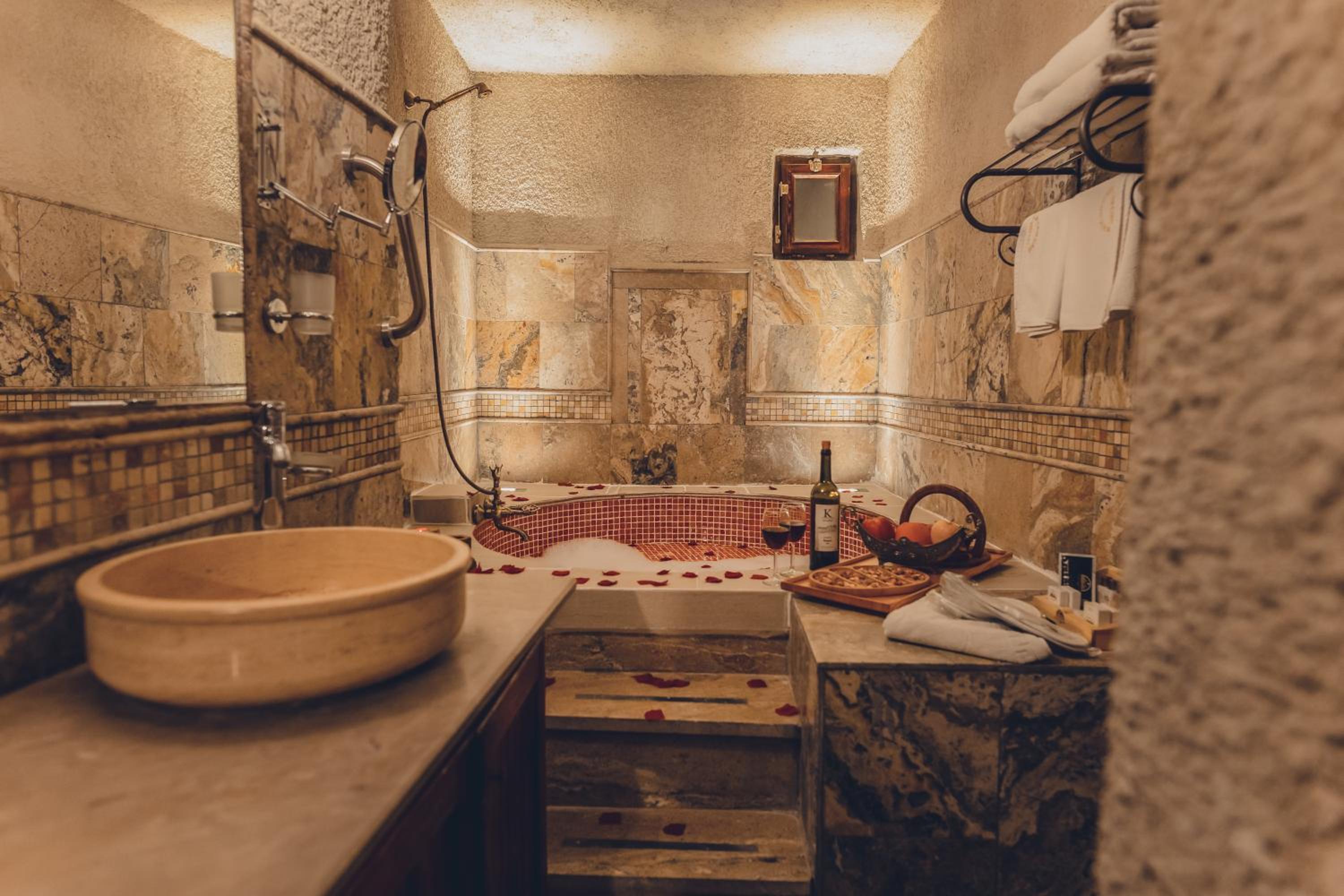 Maccan Cave Hotel - Image 58