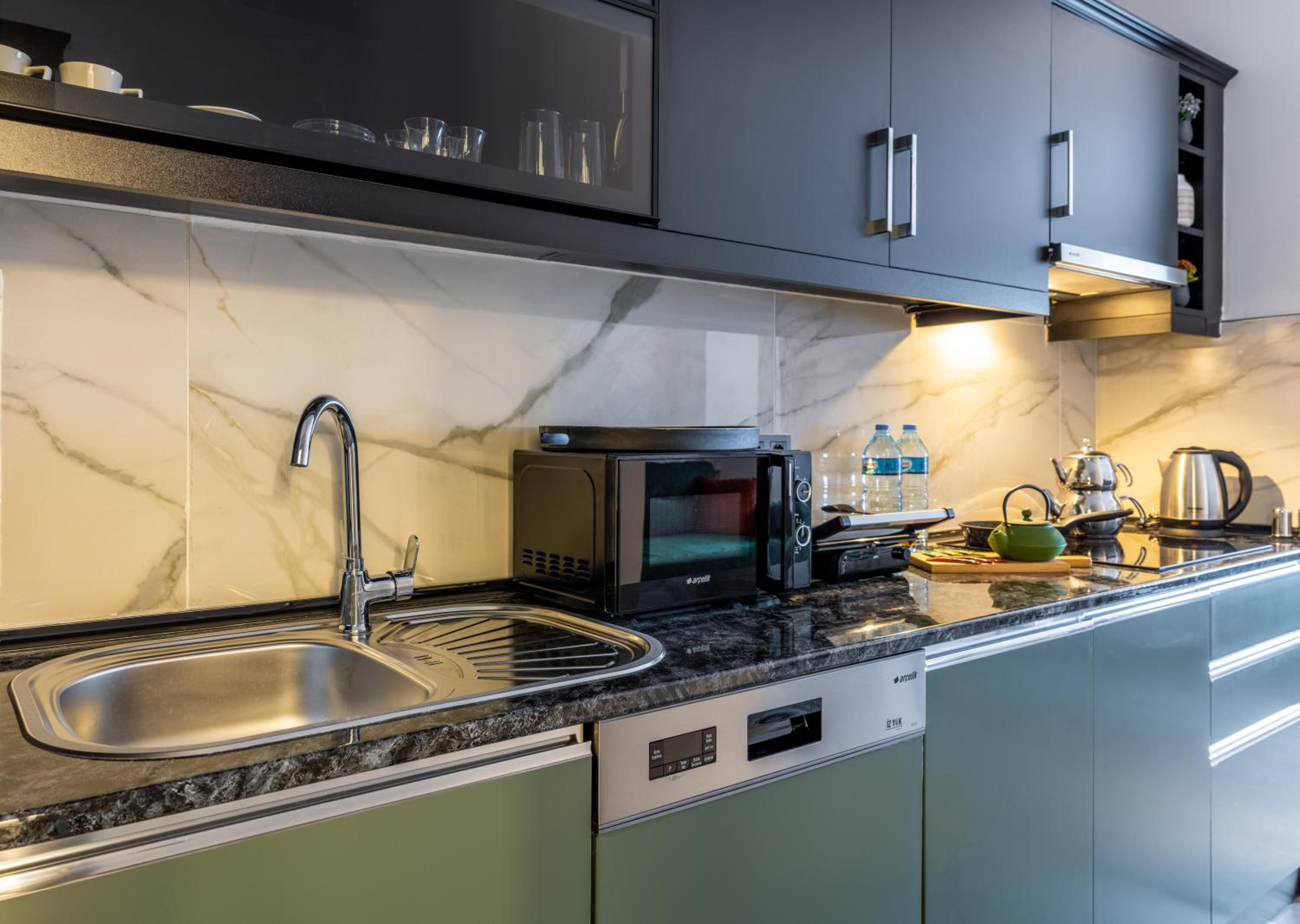 BayMari Suites Şehir Hayatı - Image 61
