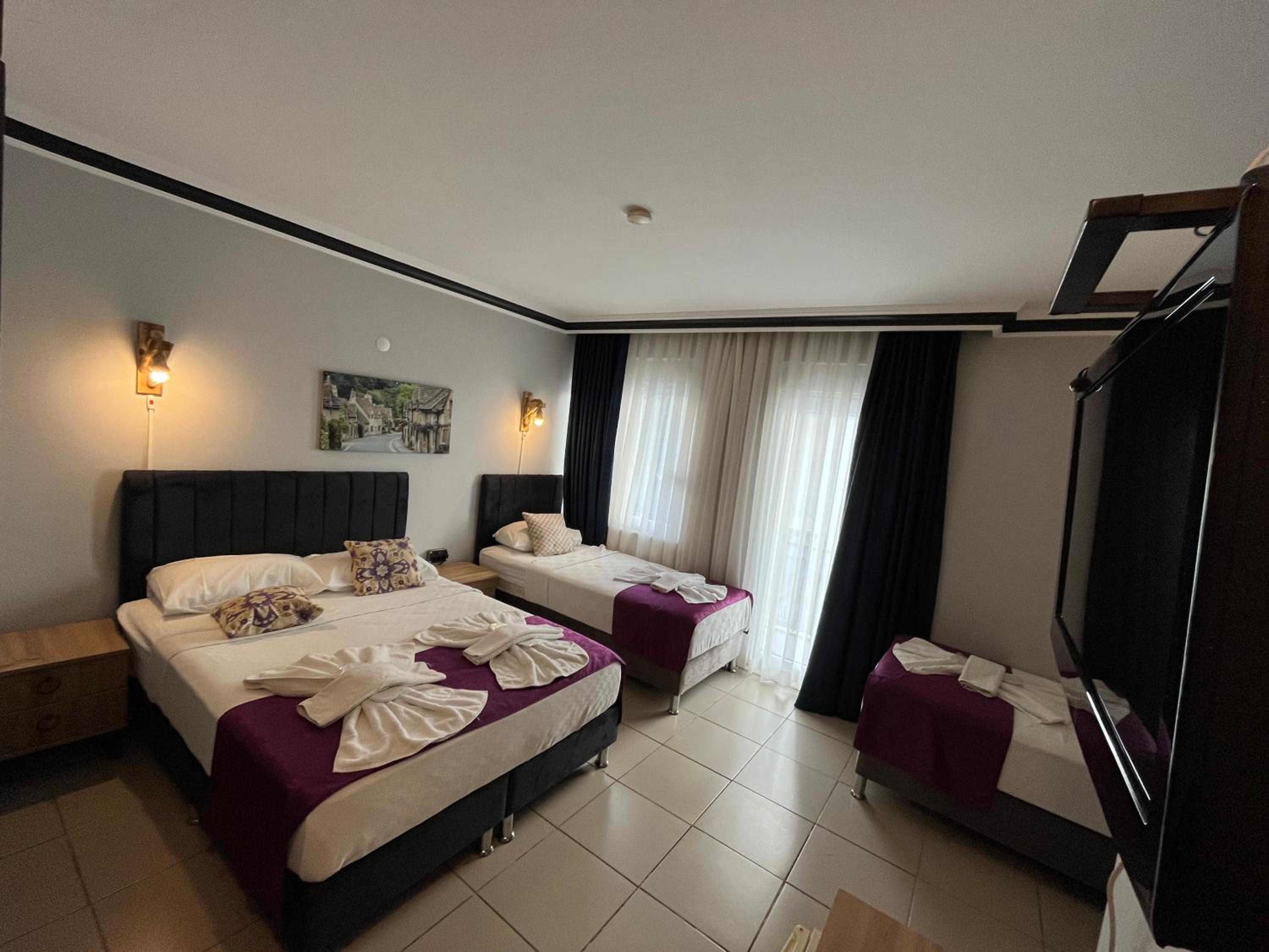 Hotel Lunay - Image 15