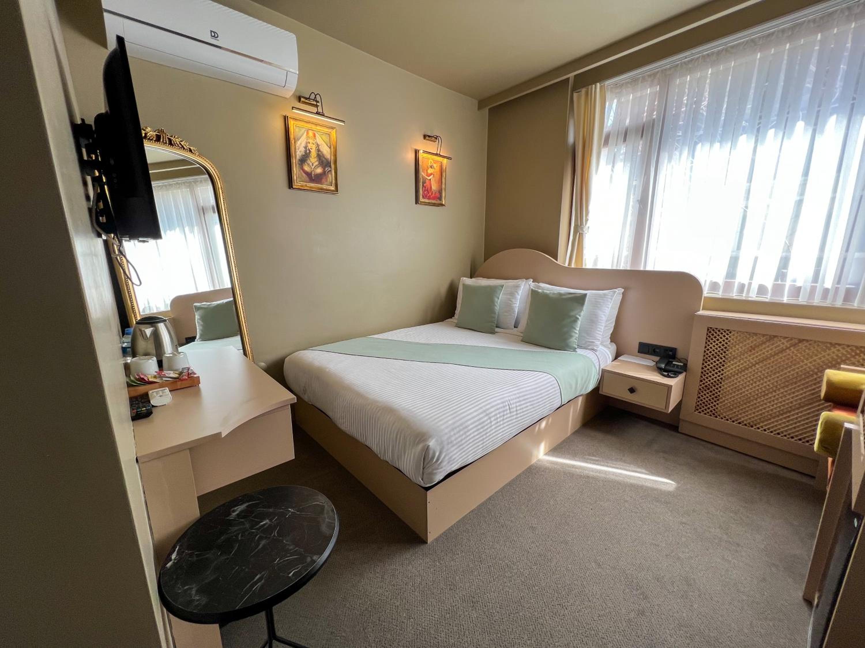 BK Boutique Hotel - Image 8