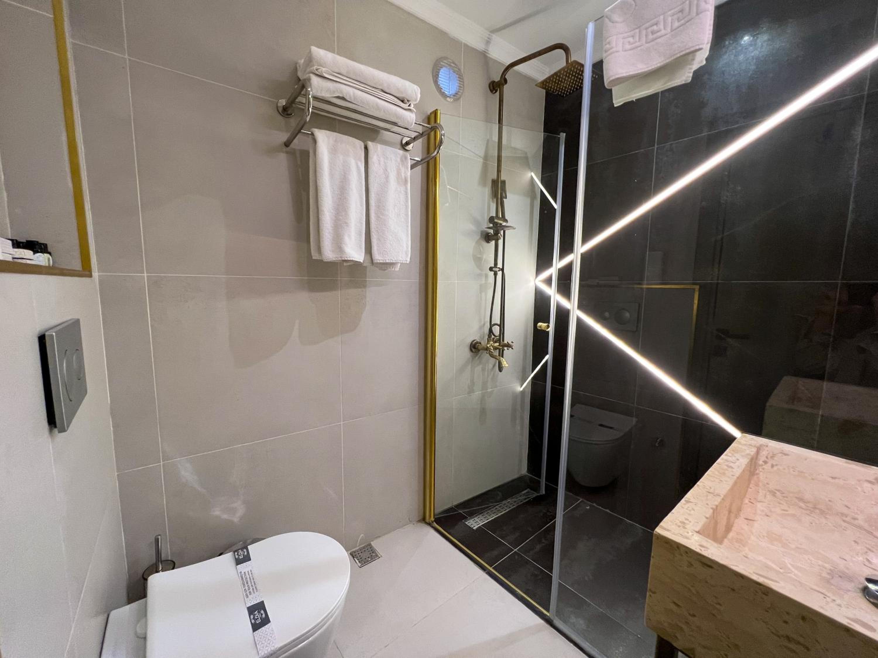 BK Boutique Hotel - Image 14