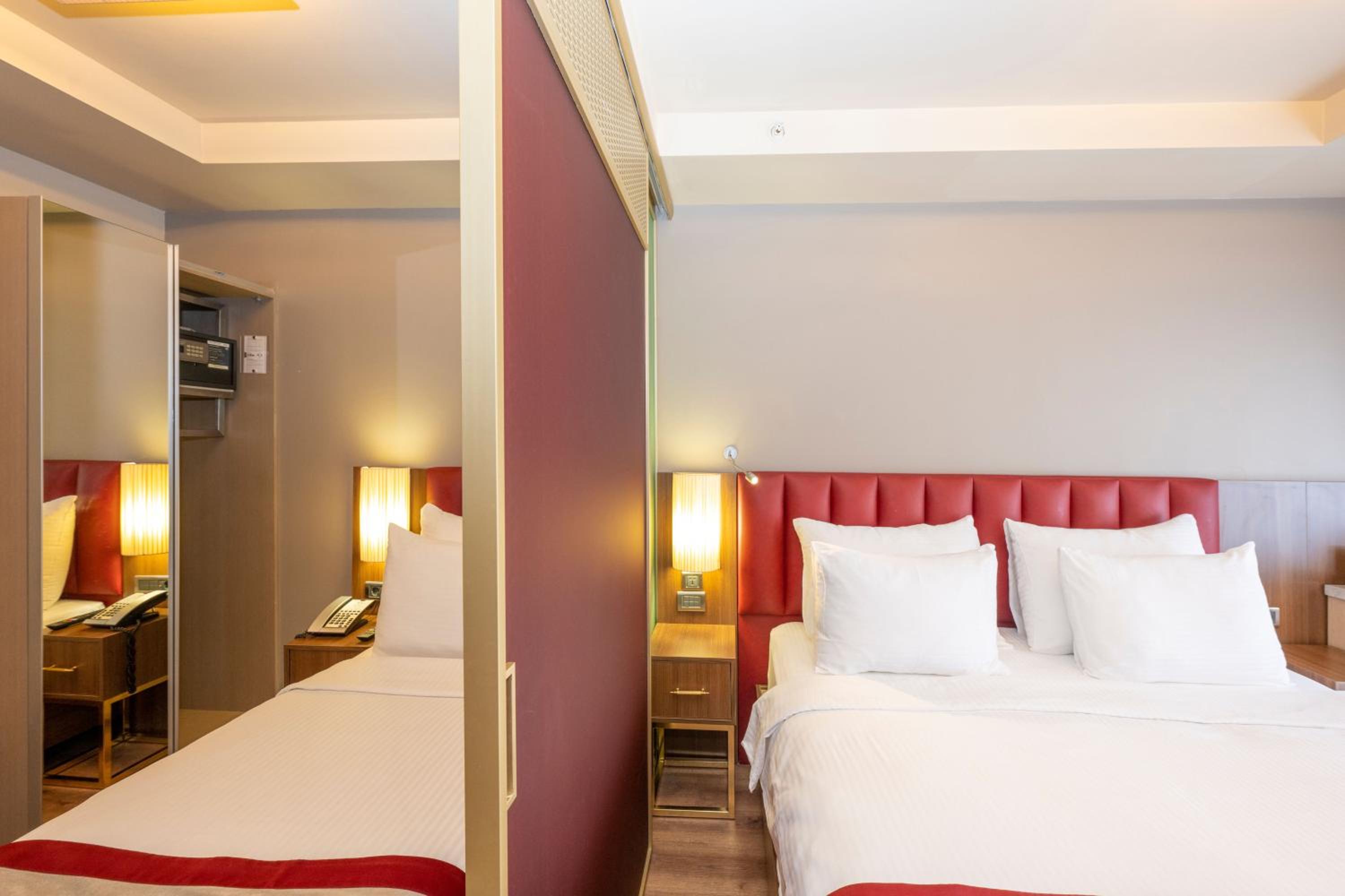 Ramada By Wyndham Istanbul Pera Taksim - Image 108