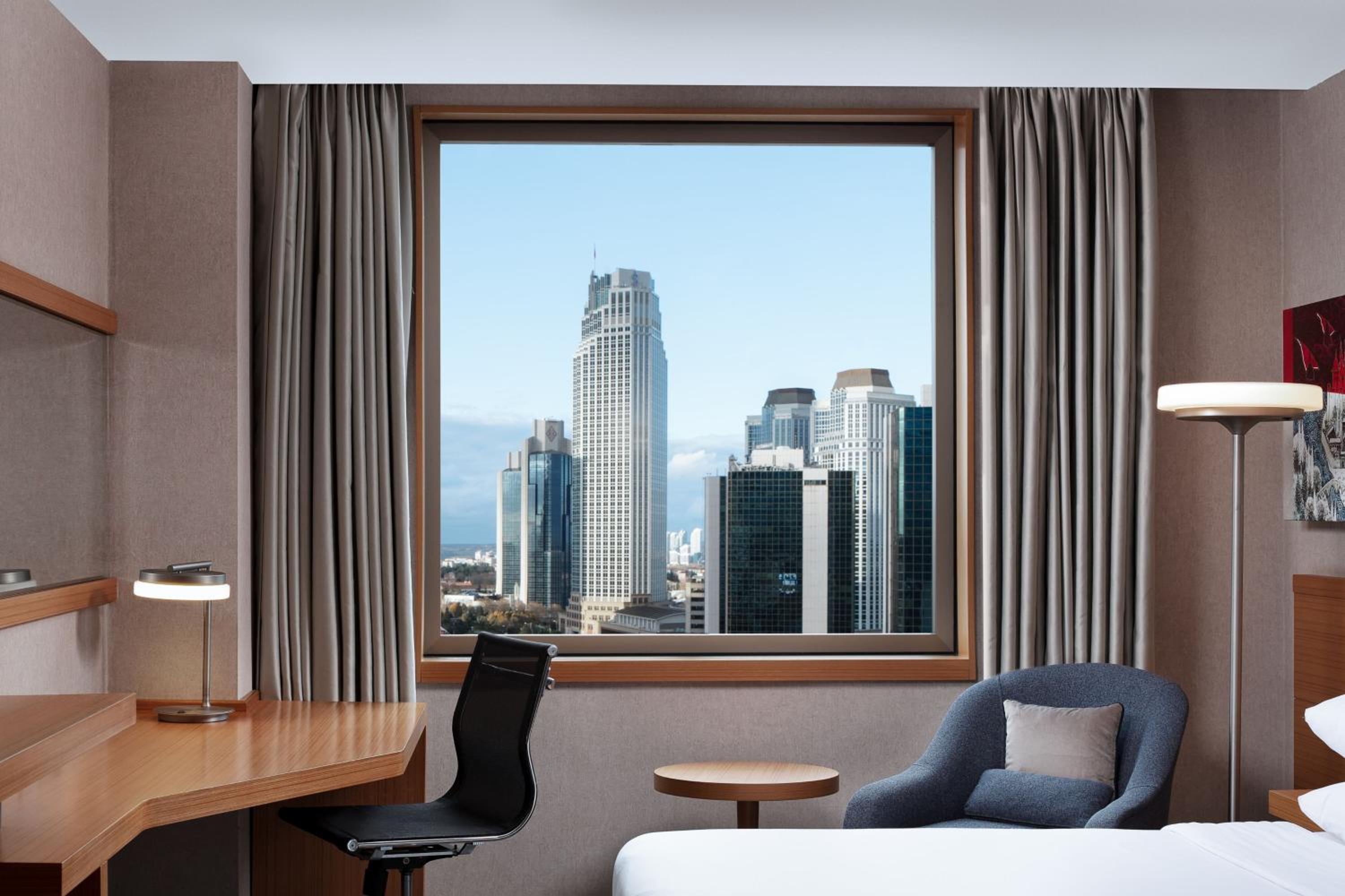 Delta Hotels by Marriott İstanbul Levent - Image 29