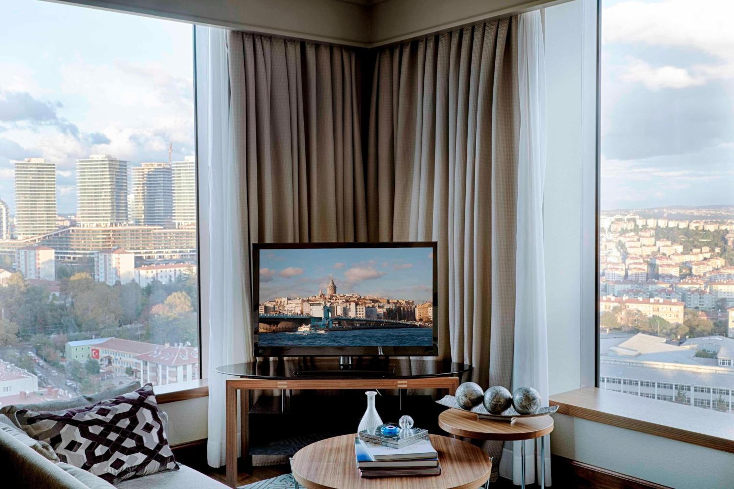 Renaissance İstanbul Polat Bosphorus Otel - Image 58