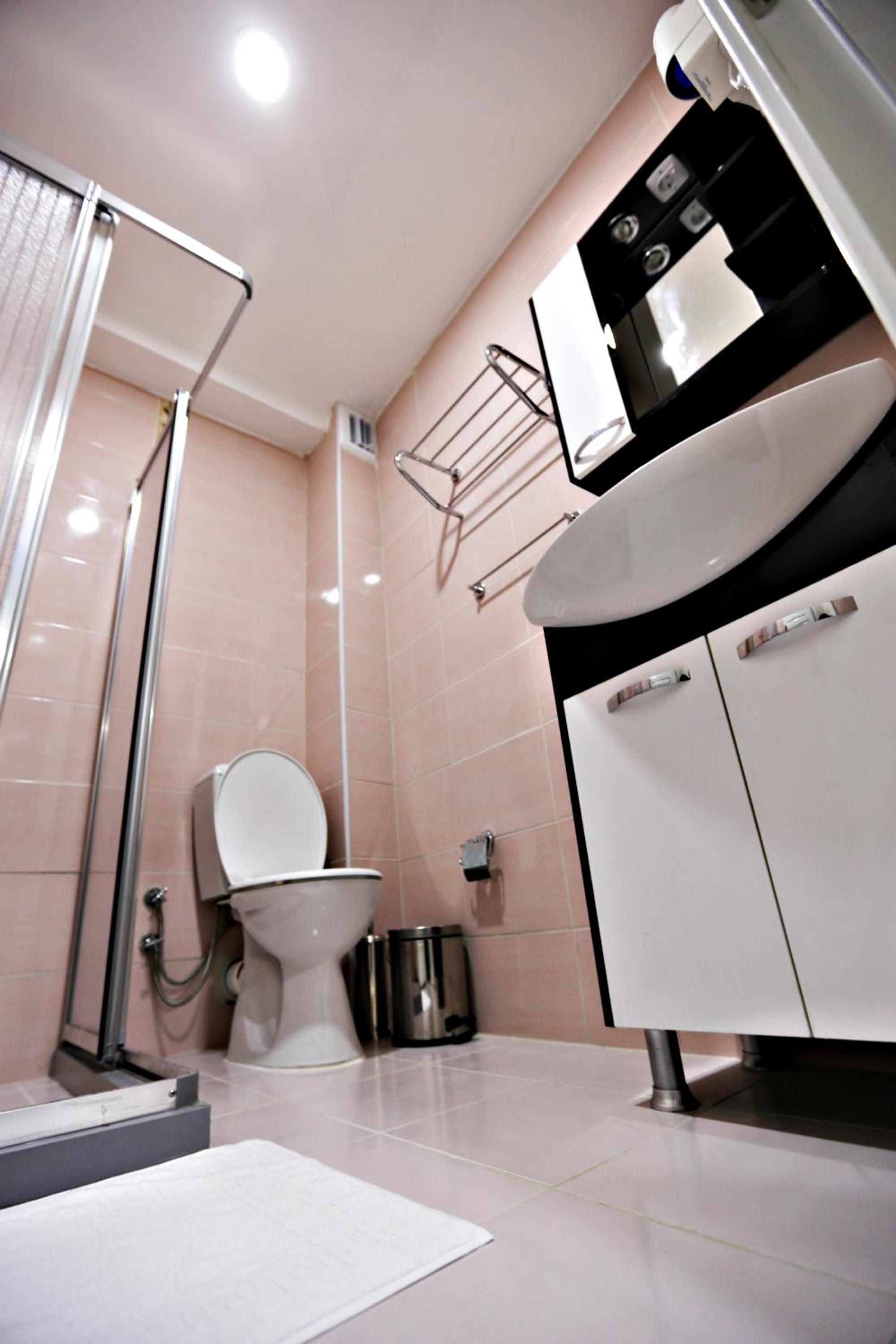 Istanbul Family Apartment - Image 16