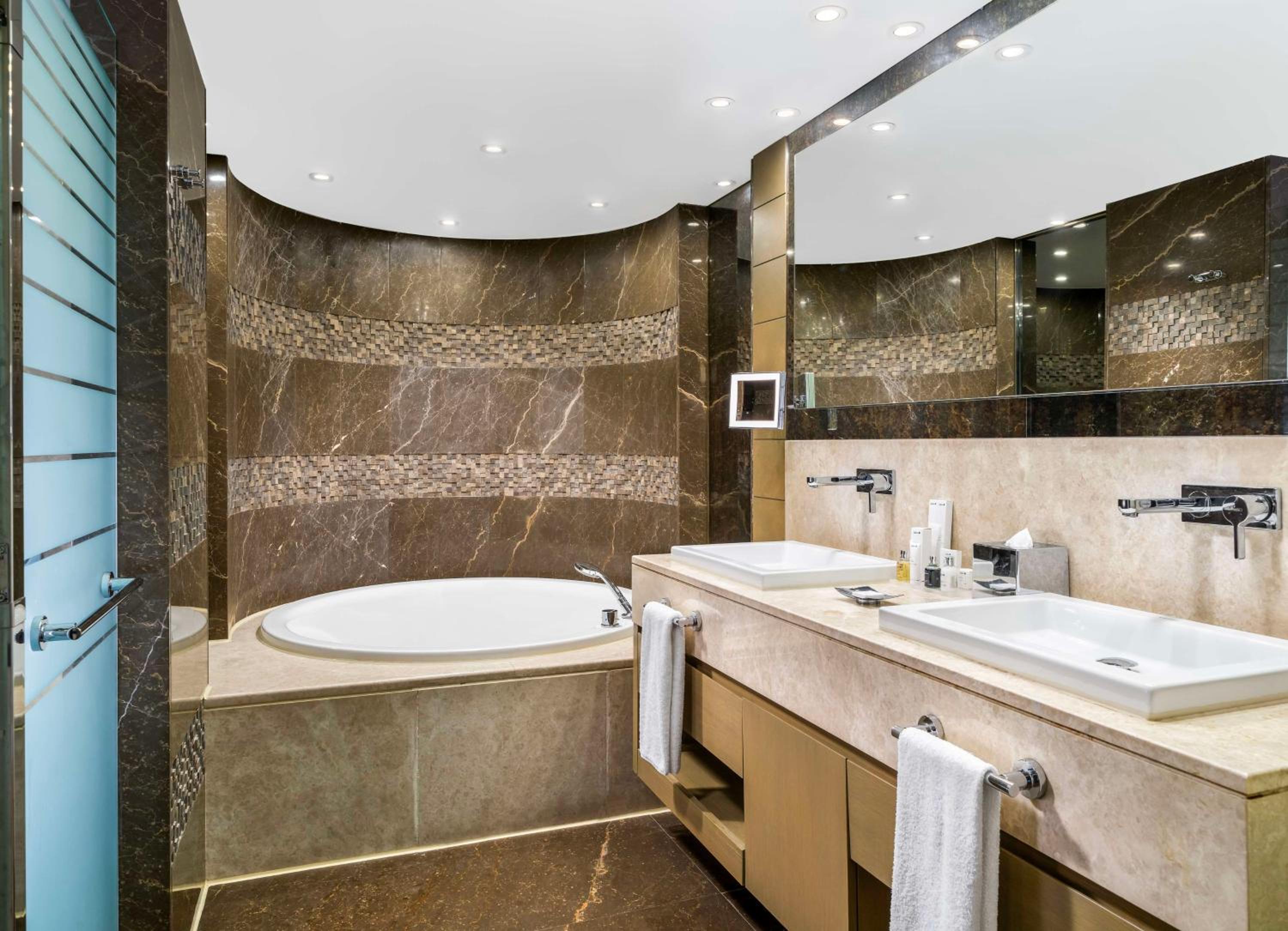 Radisson Blu Hotel, Istanbul Sisli - Image 13
