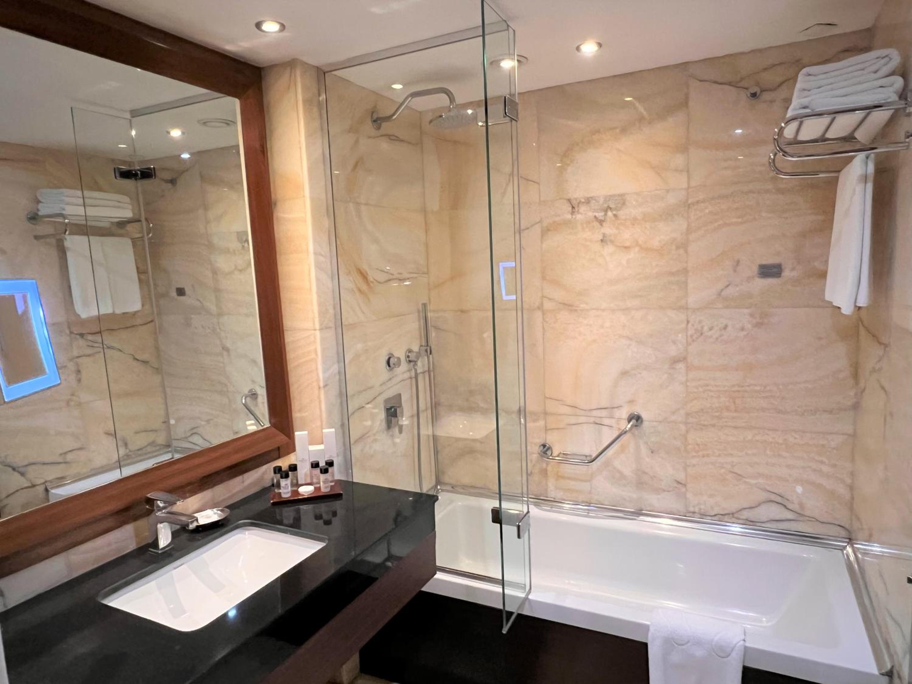 Crowne Plaza Istanbul Harbiye, an IHG Hotel - Image 50