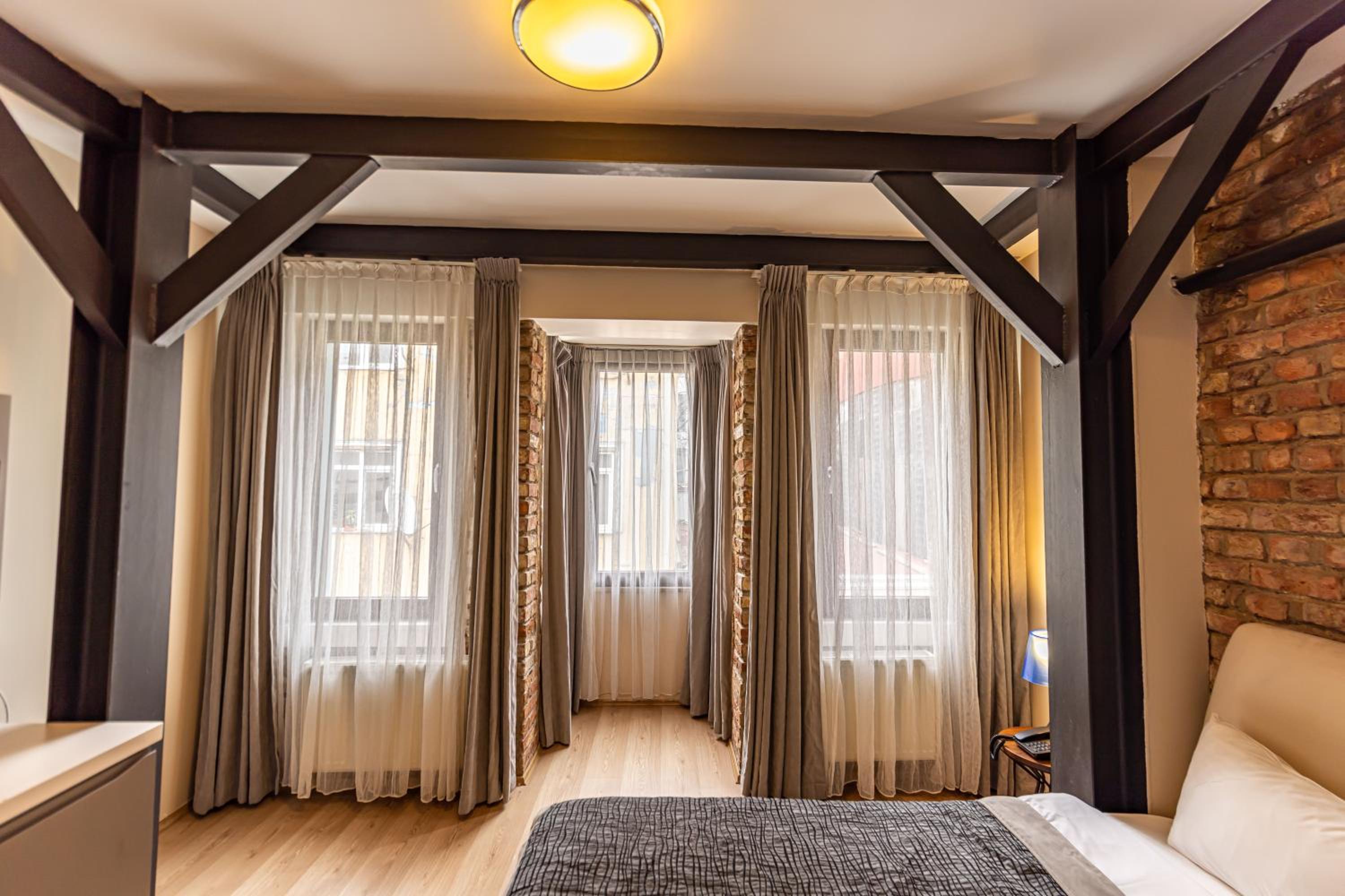Calanthe Residence - Image 48