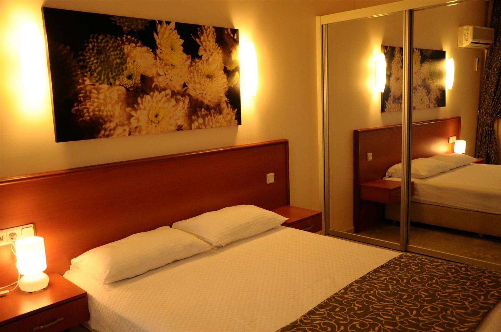 Lord Hotel - Image 20