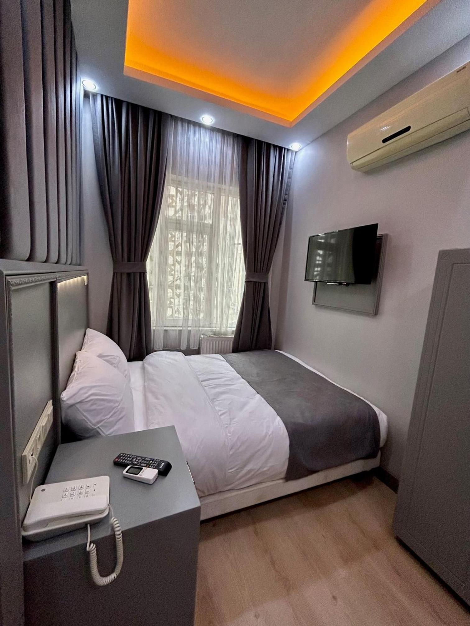 Crowned Plus Otel - Image 18