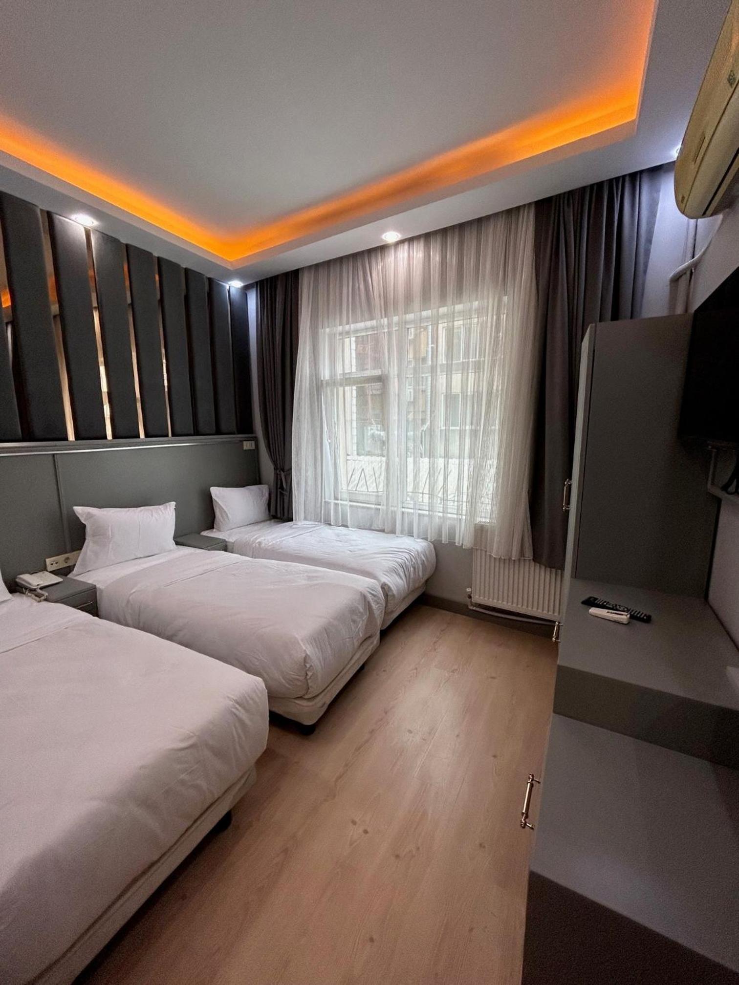 Crowned Plus Otel - Image 34