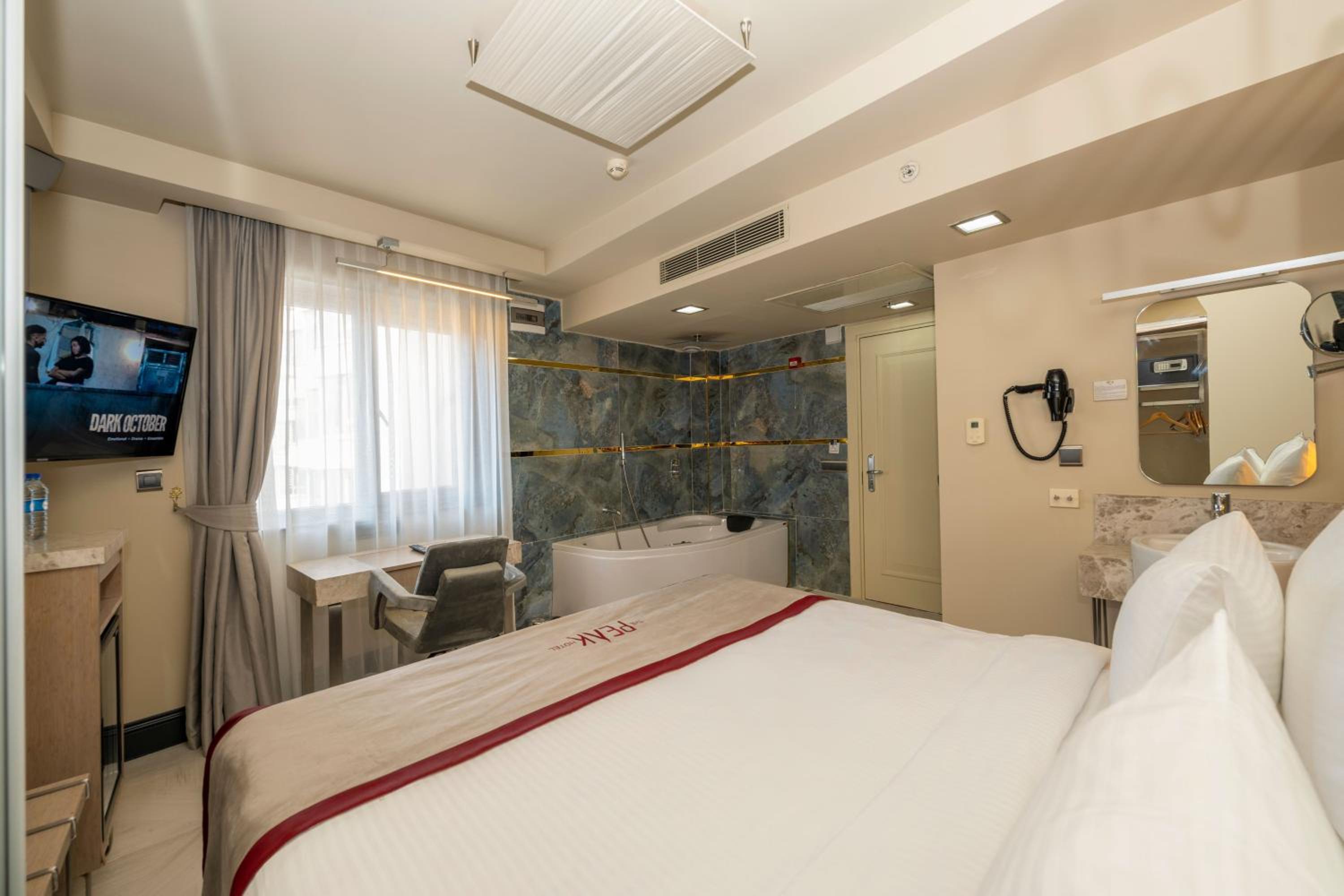 Ramada By Wyndham Istanbul Pera Taksim - Image 26
