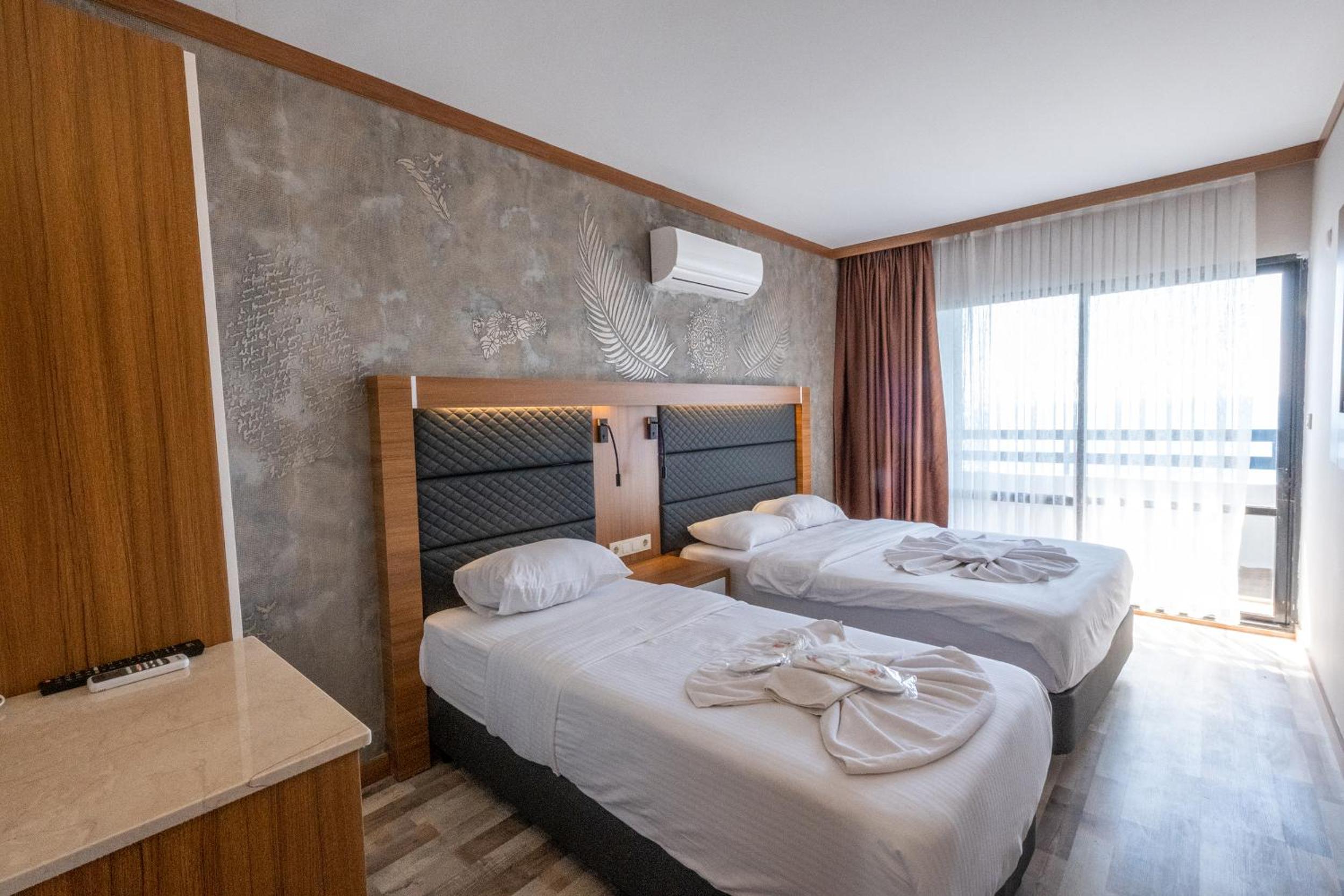 Hotel Sunday Beach - Image 12