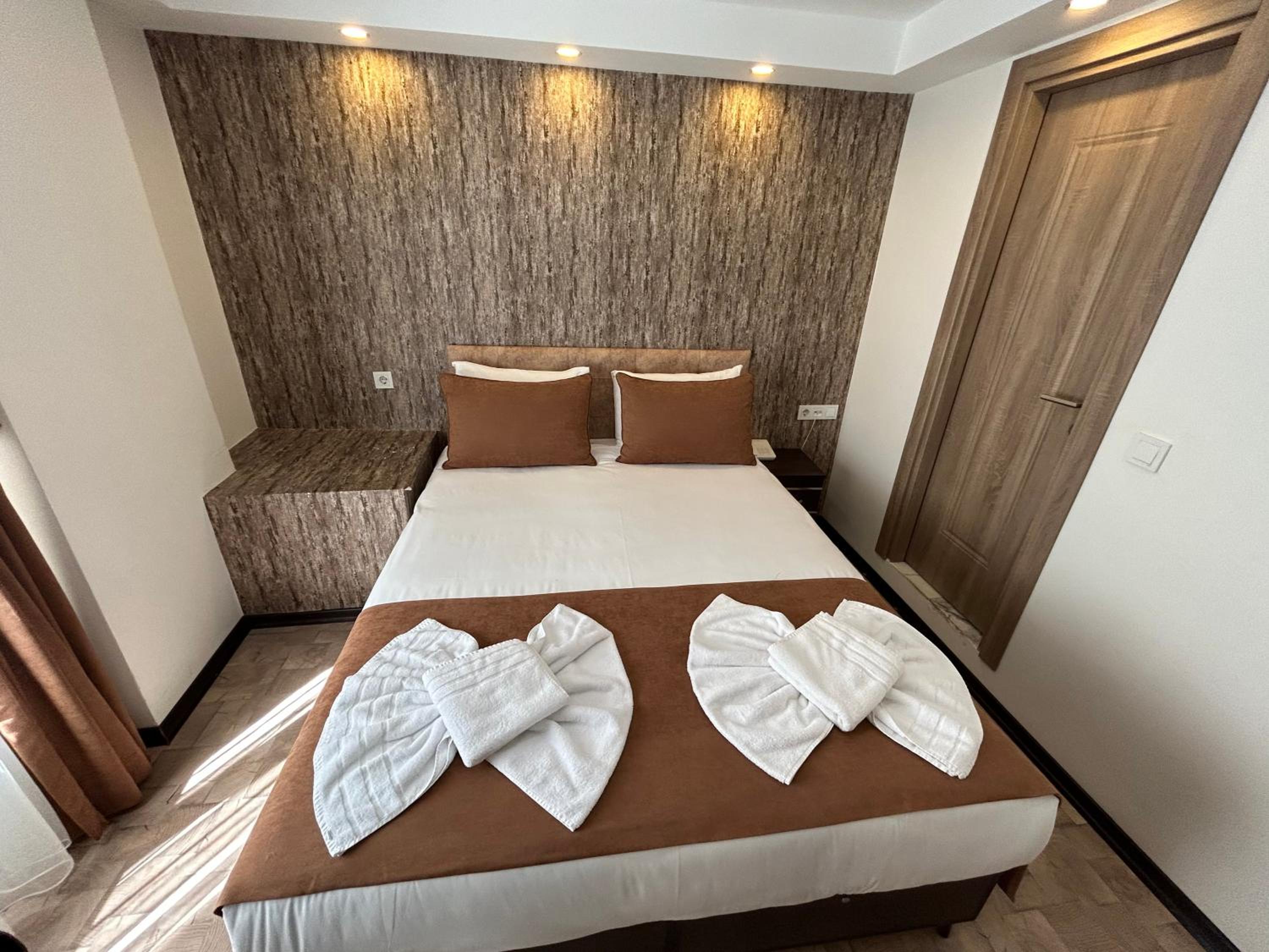 HOTEL GLOBAL 2022 becomes GLOBAL OTEL 2022. - Image 15