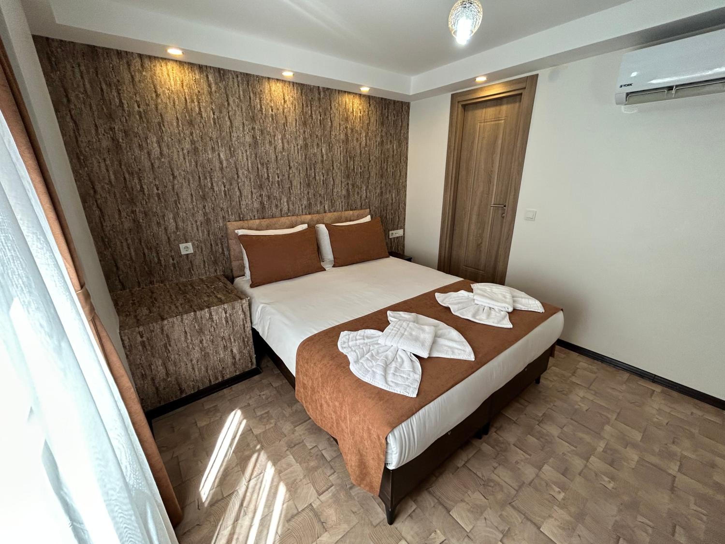 HOTEL GLOBAL 2022 becomes GLOBAL OTEL 2022. - Image 12
