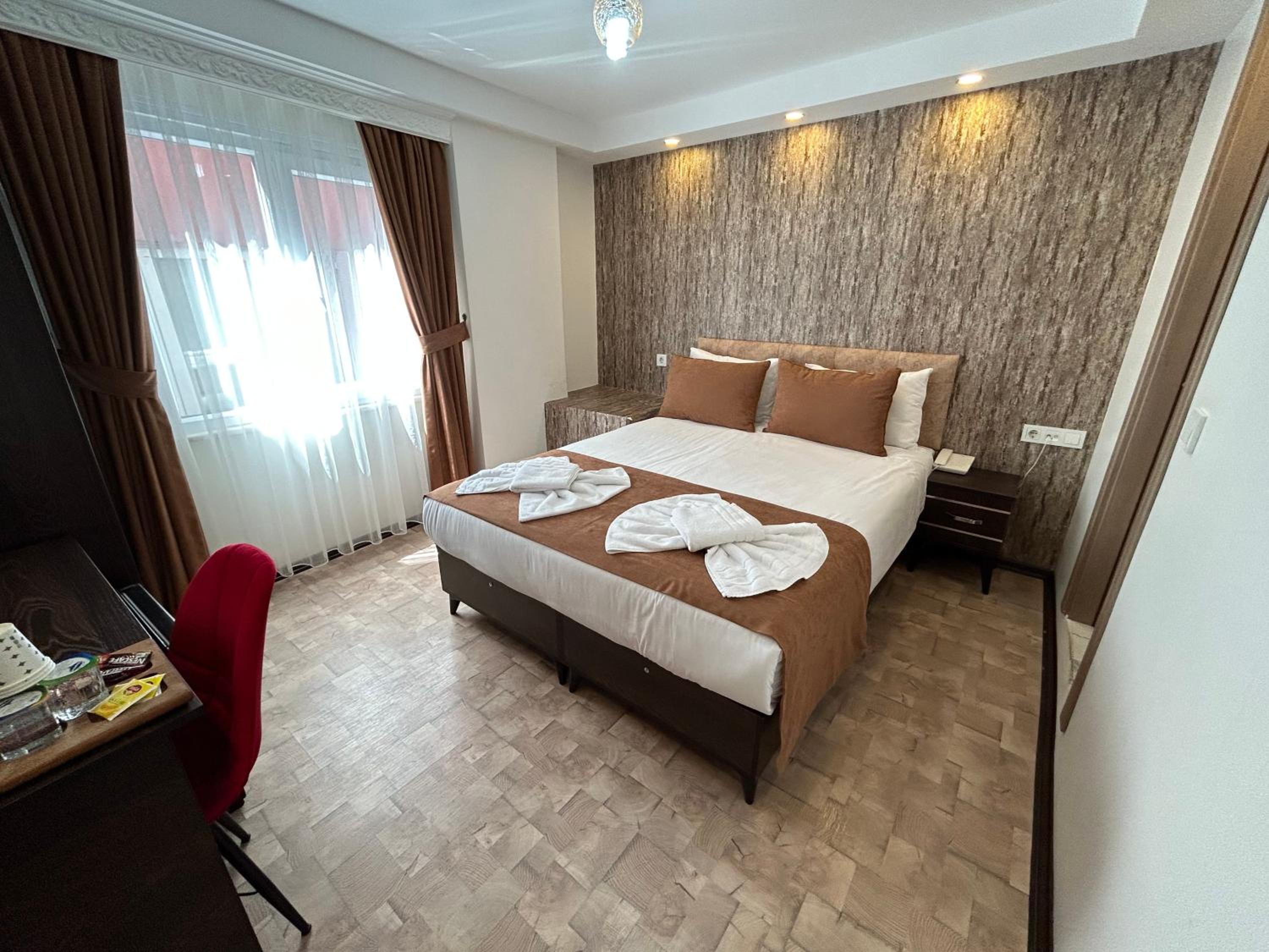 HOTEL GLOBAL 2022 becomes GLOBAL OTEL 2022. - Image 9
