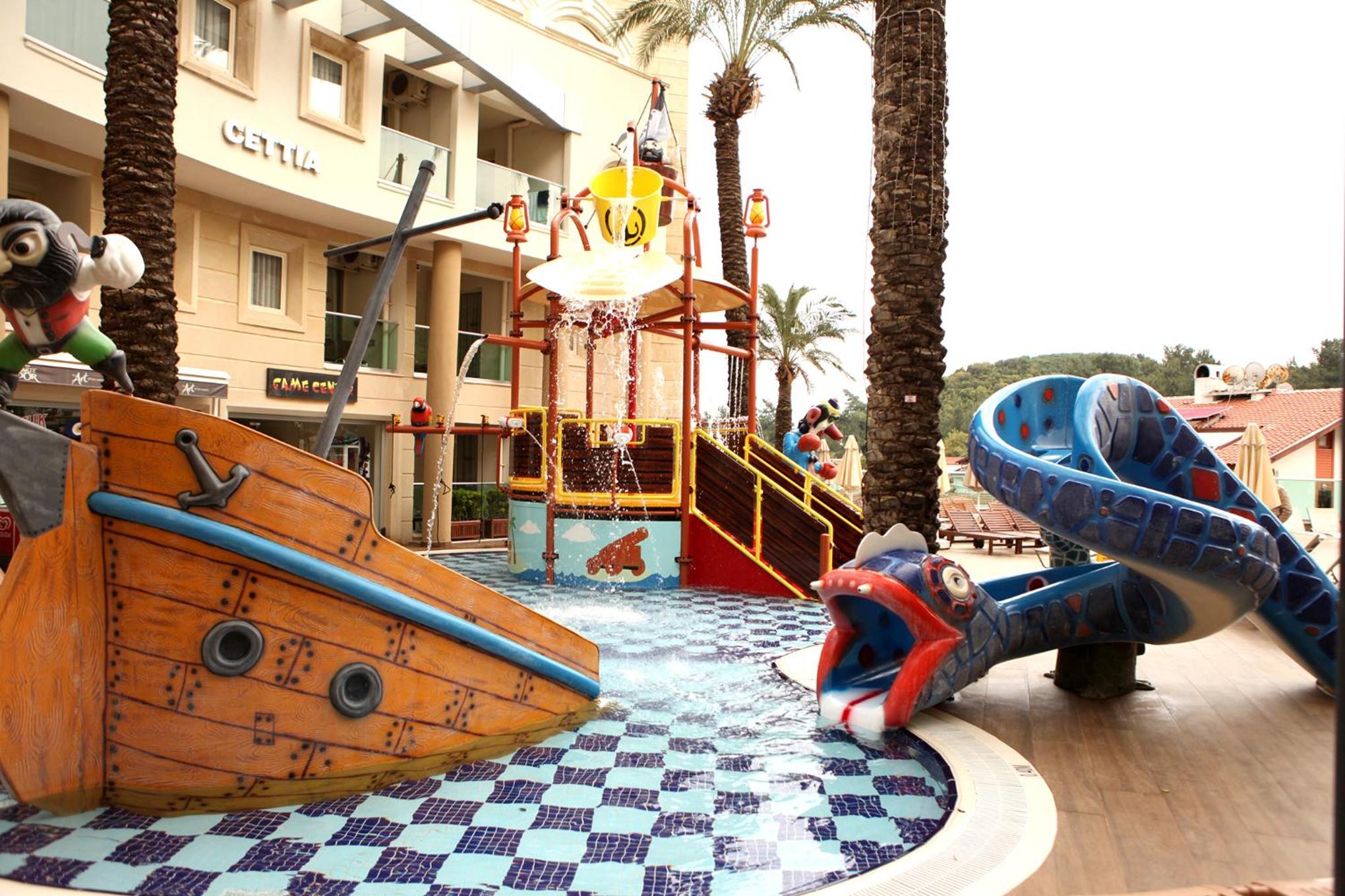 Grand Cettia Hotel - Image 36